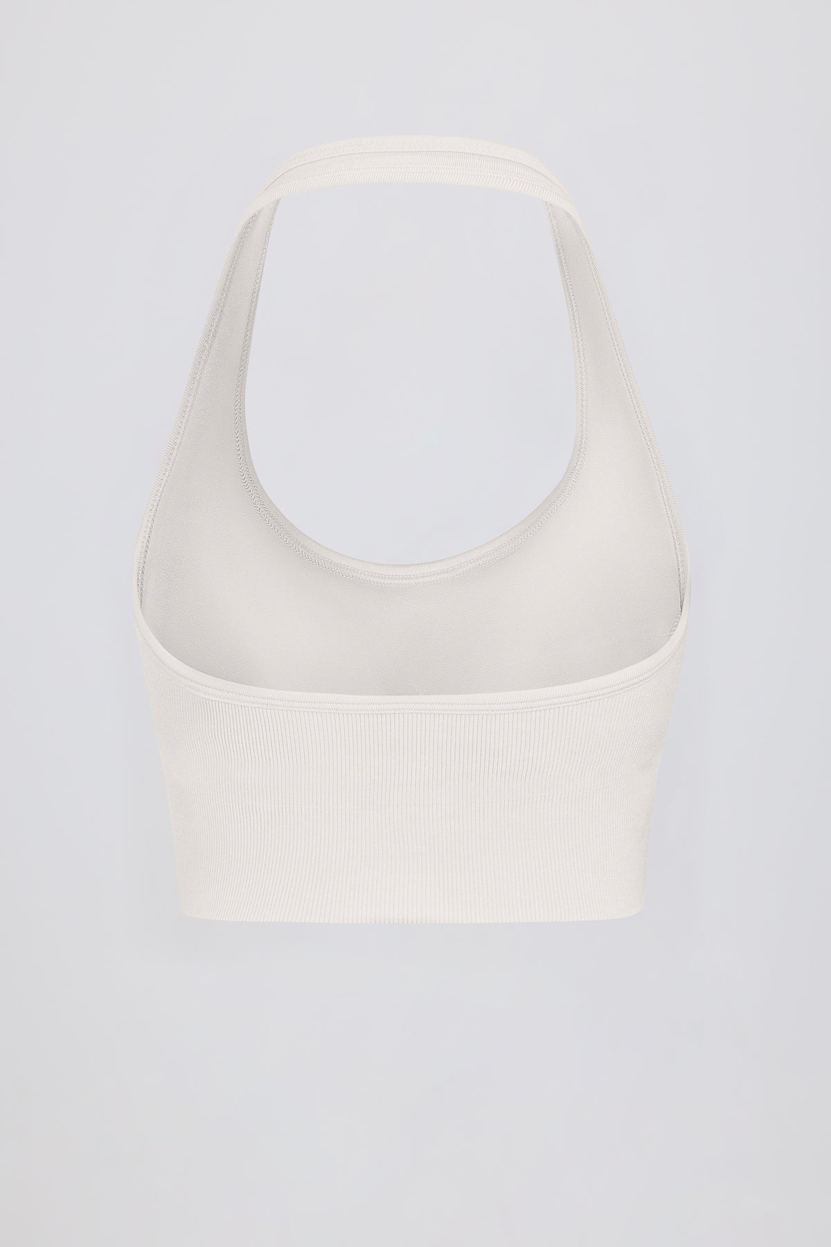 ⁣⁢Define Luxe Halterneck Sports Bra in Weiß⁤⁣