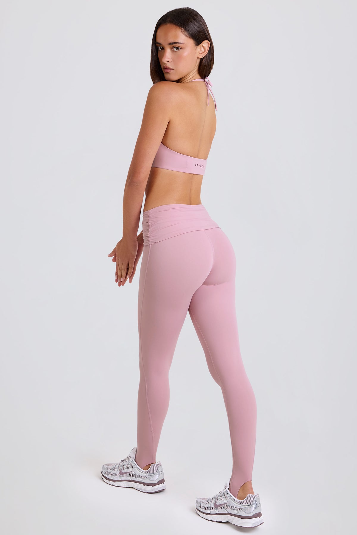 ⁣⁢Mid-Waist-Steggings mit Umschlagbund in Mauve⁤⁣