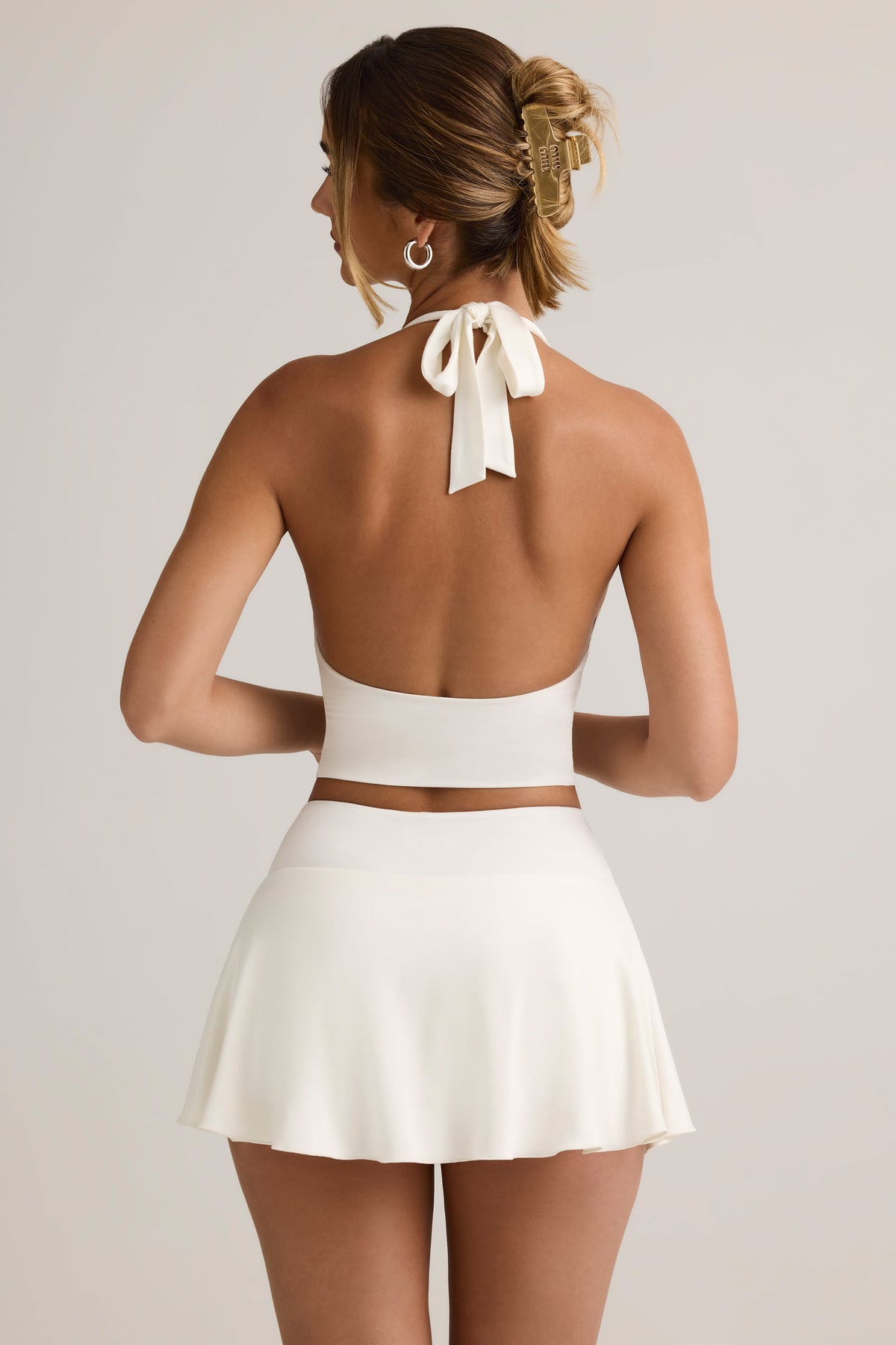 ⁣⁢Geraffter Low-Waist-Modal-Miniskort in Weiß⁤⁣