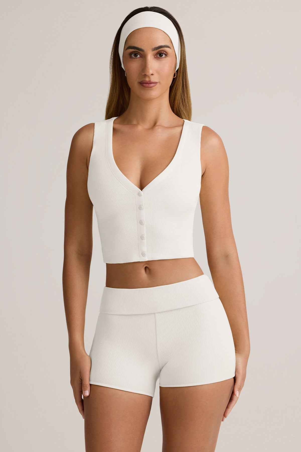 ⁣⁢Tanktop aus geripptem Modal mit Knopfleiste in Weiß⁤⁣