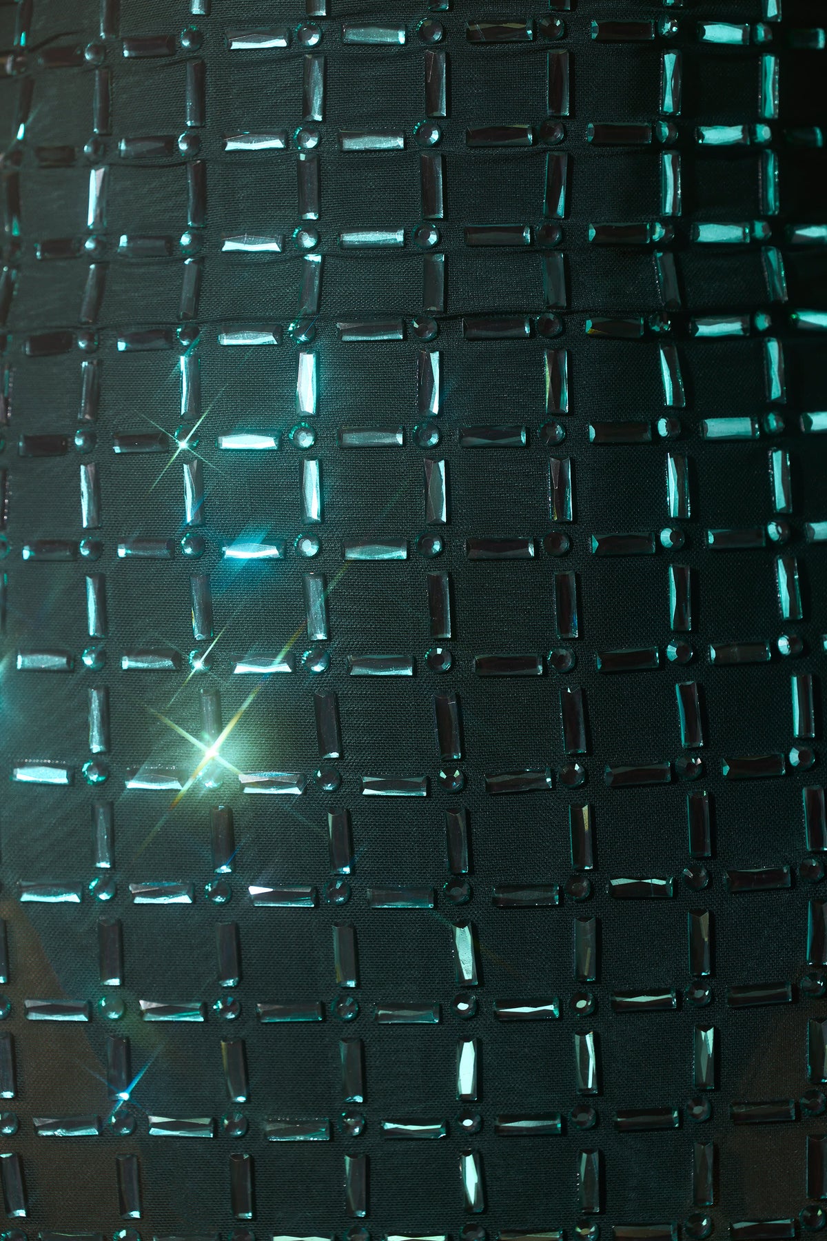 ⁣⁢Verziertes A-Linien-Minikleid aus halbtransparentem Stoff in Smaragdgrün⁤⁣