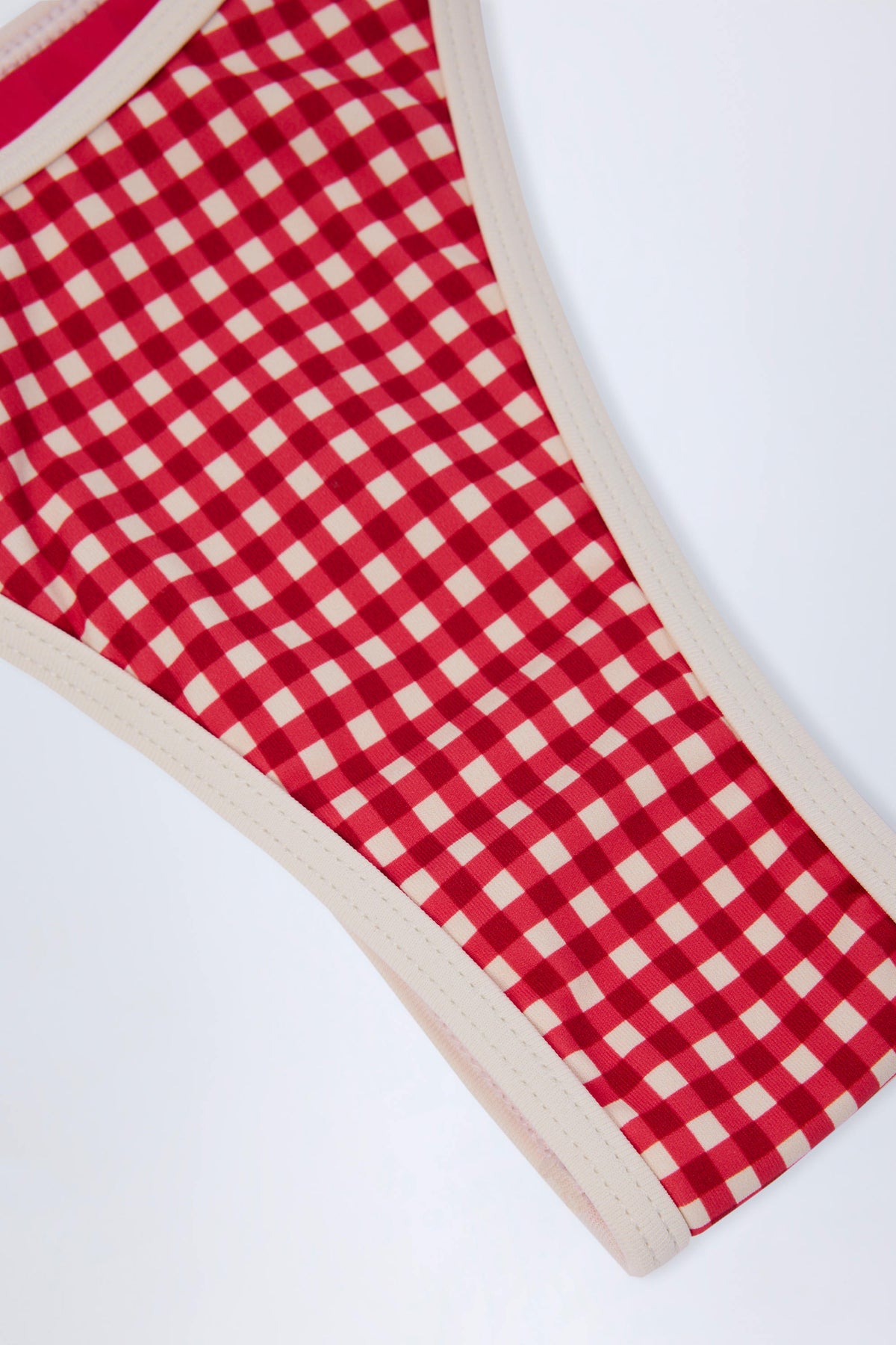 ⁣⁢Doppelträger Tanga-Bikinihose in Rotem Vichy-Karo⁤⁣