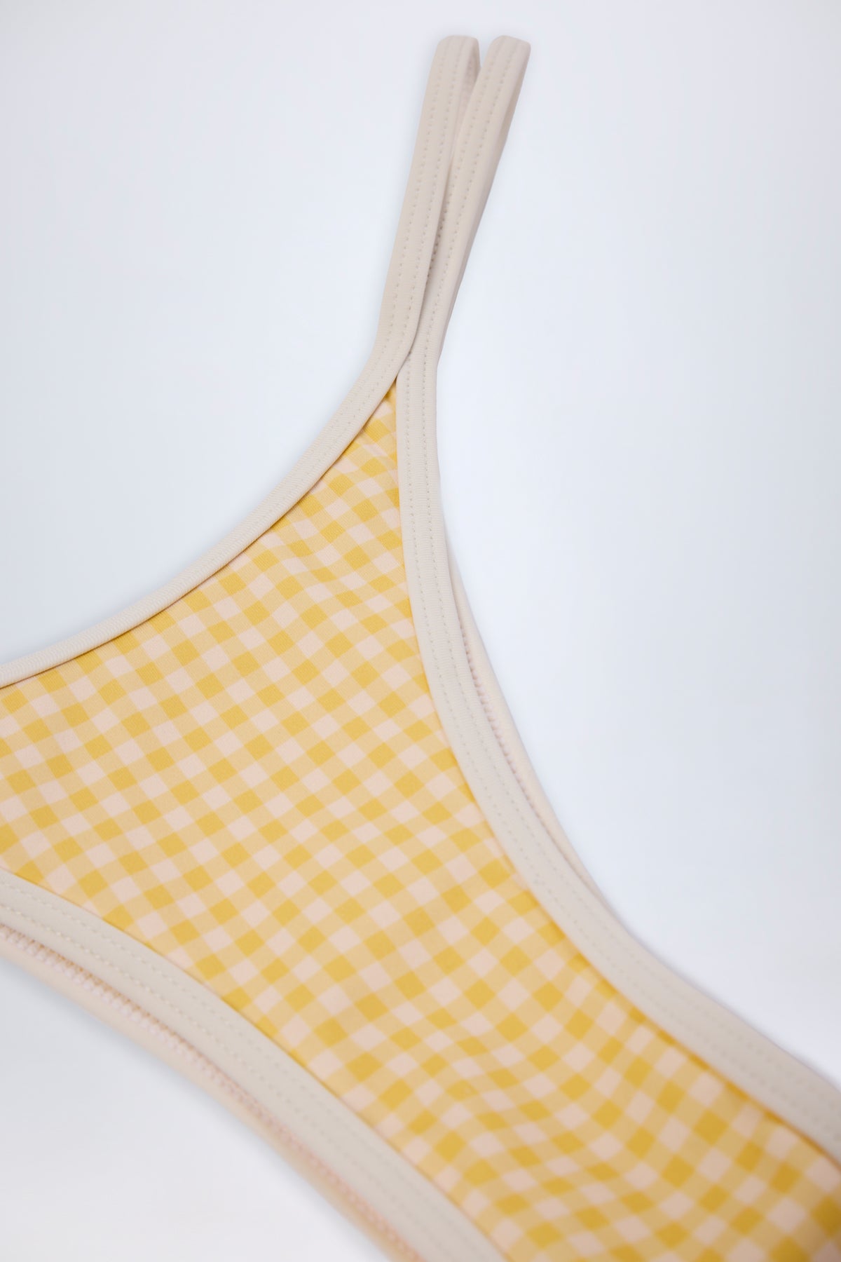 ⁣⁢Doppelträger-Bikinihose im Cheeky-Schnitt in Gelb kariert⁤⁣