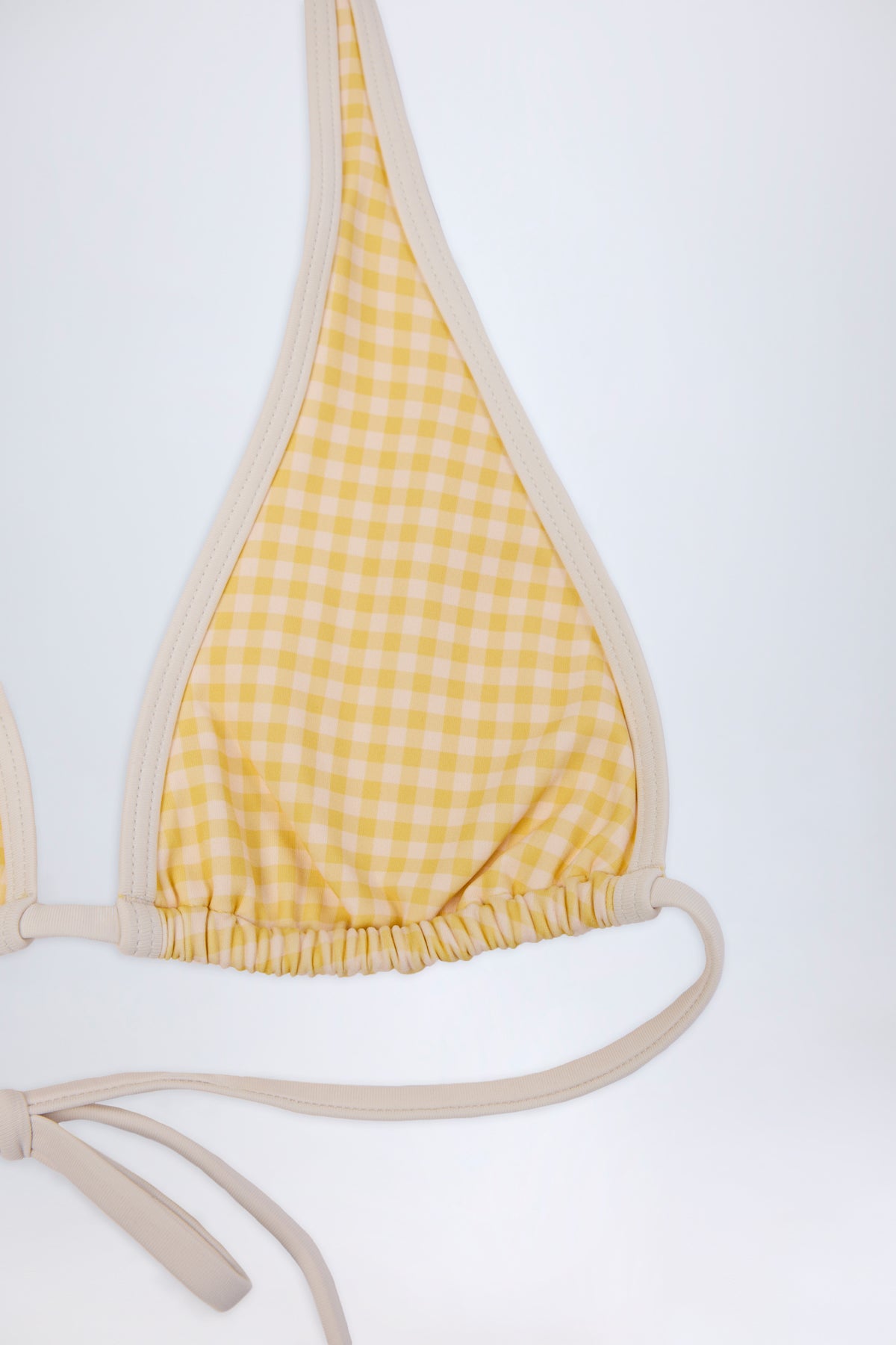 ⁣⁢Neckholder-Bikinioberteil im gelben Vichy-Karo⁤⁣