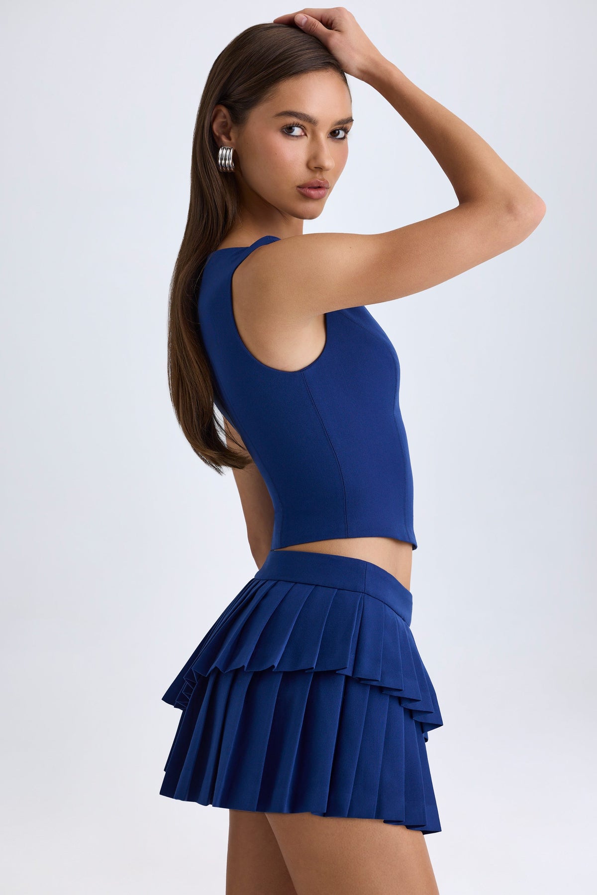 ⁣⁢Mehrlagiger plissierter Low-Waist-Minirock in Marineblau⁤⁣
