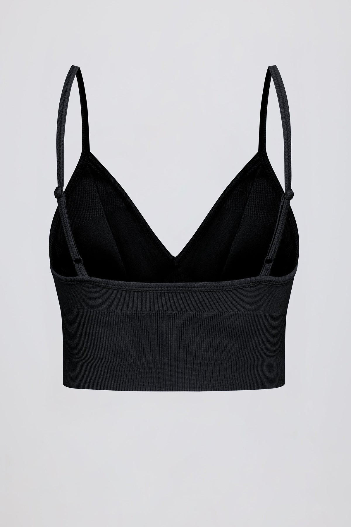 ⁣⁢Define Luxe Sport-BH mit V-Ausschnitt in Schwarz⁤⁣