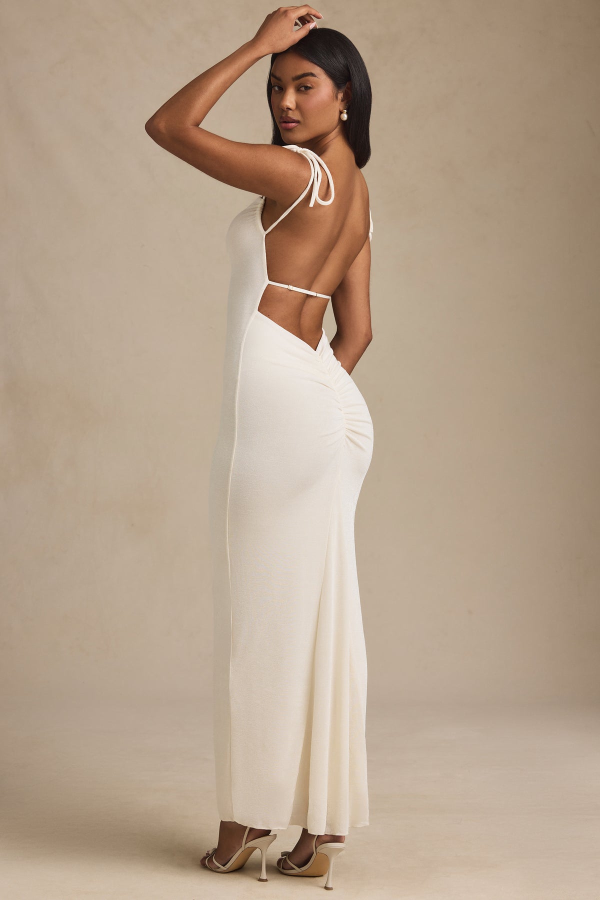 ⁣⁢Rückenfreies Maxikleid aus strukturiertem Jersey in Elfenbein⁤⁣