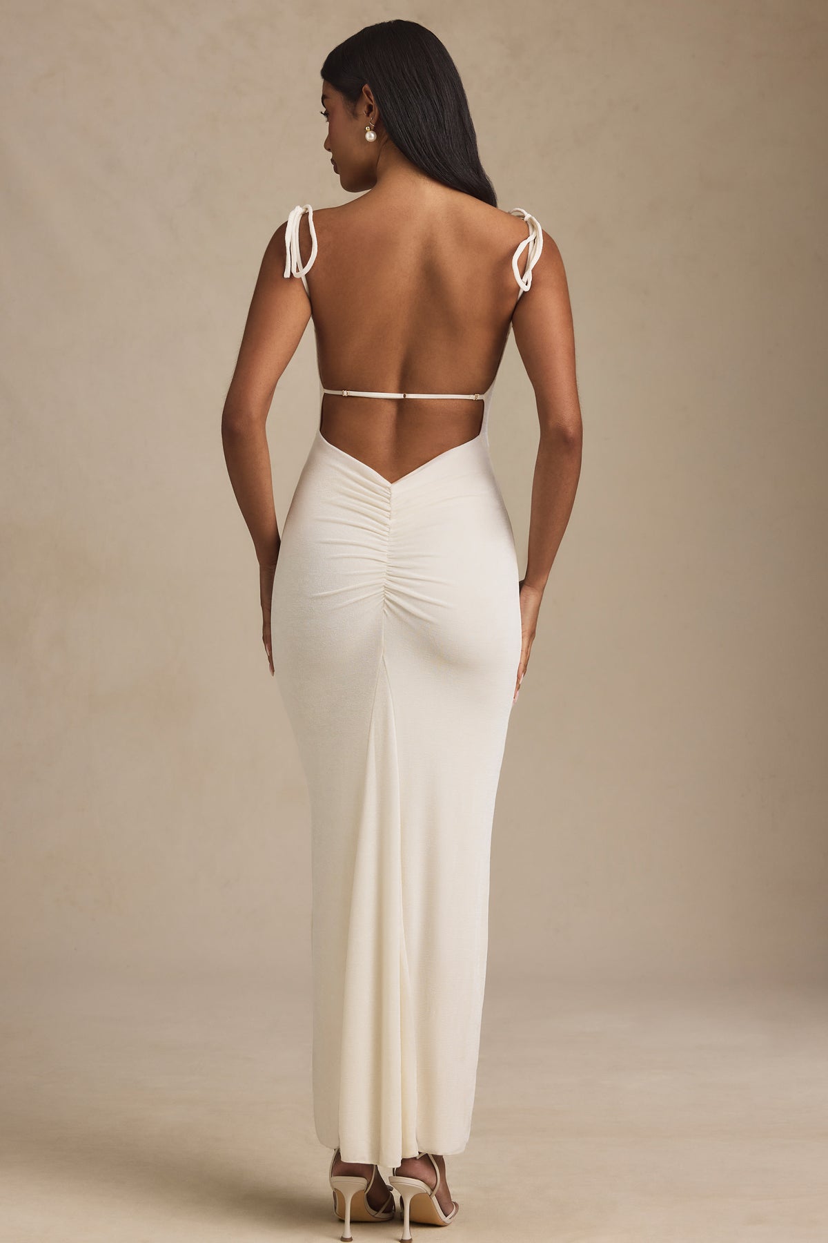 ⁣⁢Rückenfreies Maxikleid aus strukturiertem Jersey in Elfenbein⁤⁣