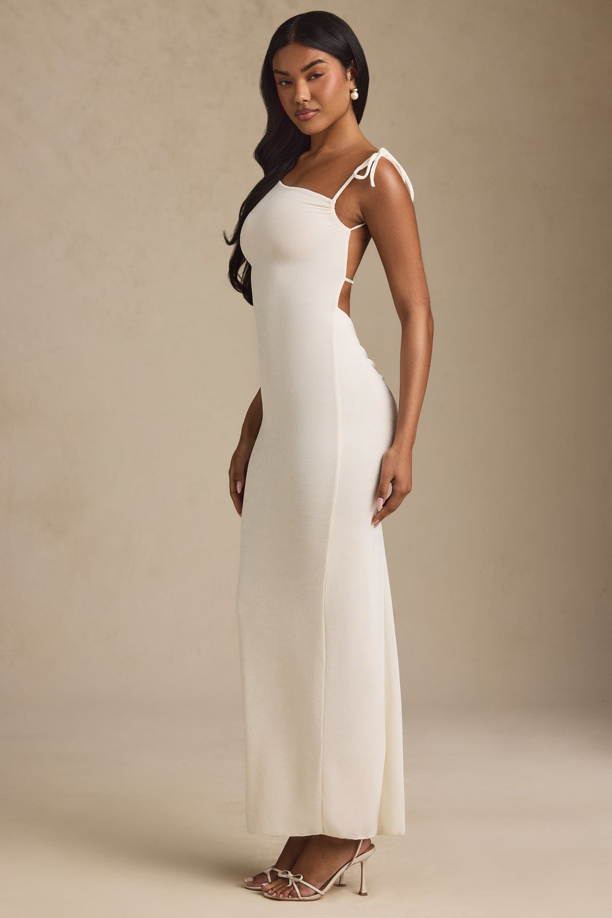 ⁣⁢Rückenfreies Maxikleid aus strukturiertem Jersey in Elfenbein⁤⁣