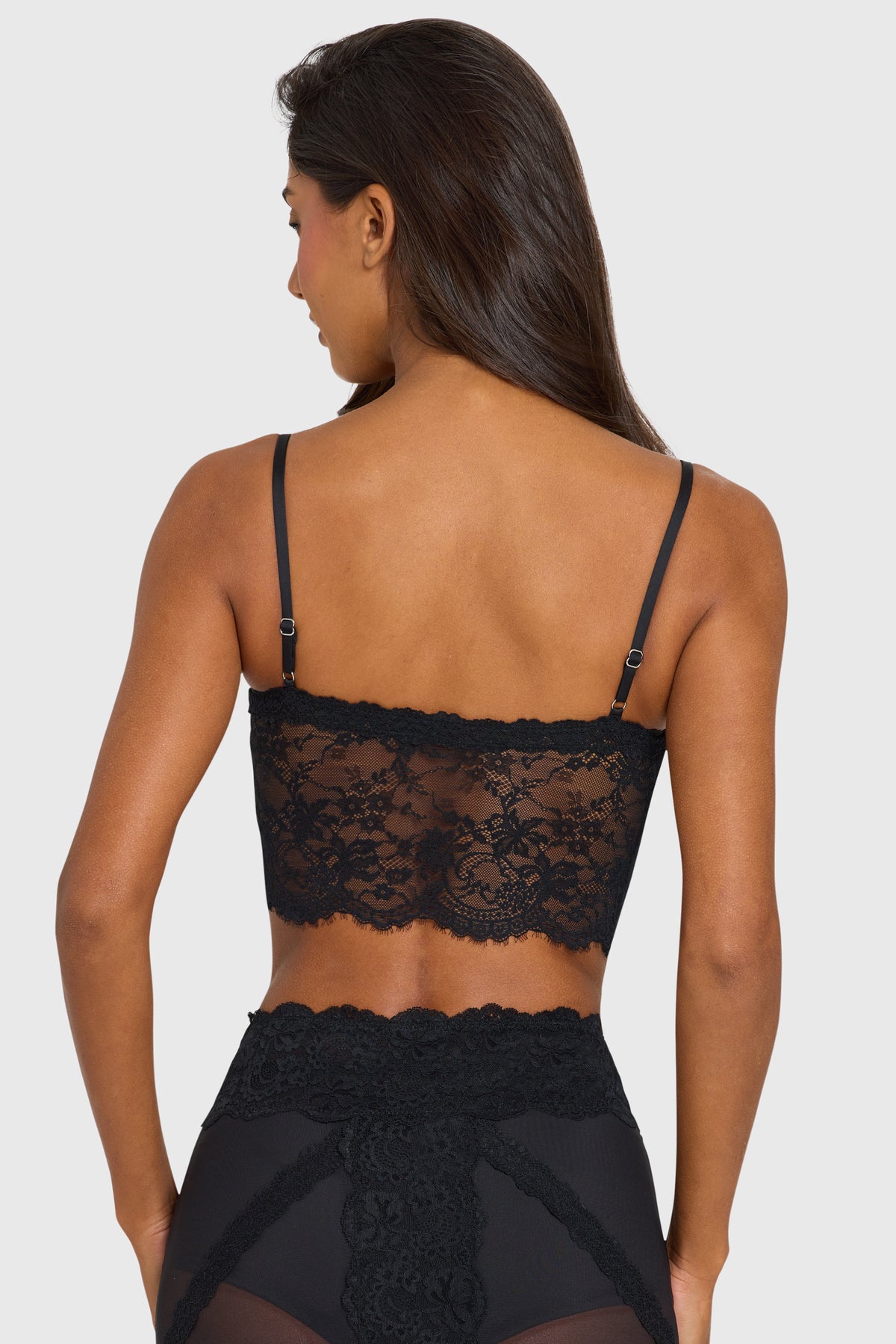 ⁣⁢Platziertes Spitzen-Crop-Top in Schwarz⁤⁣ - 2