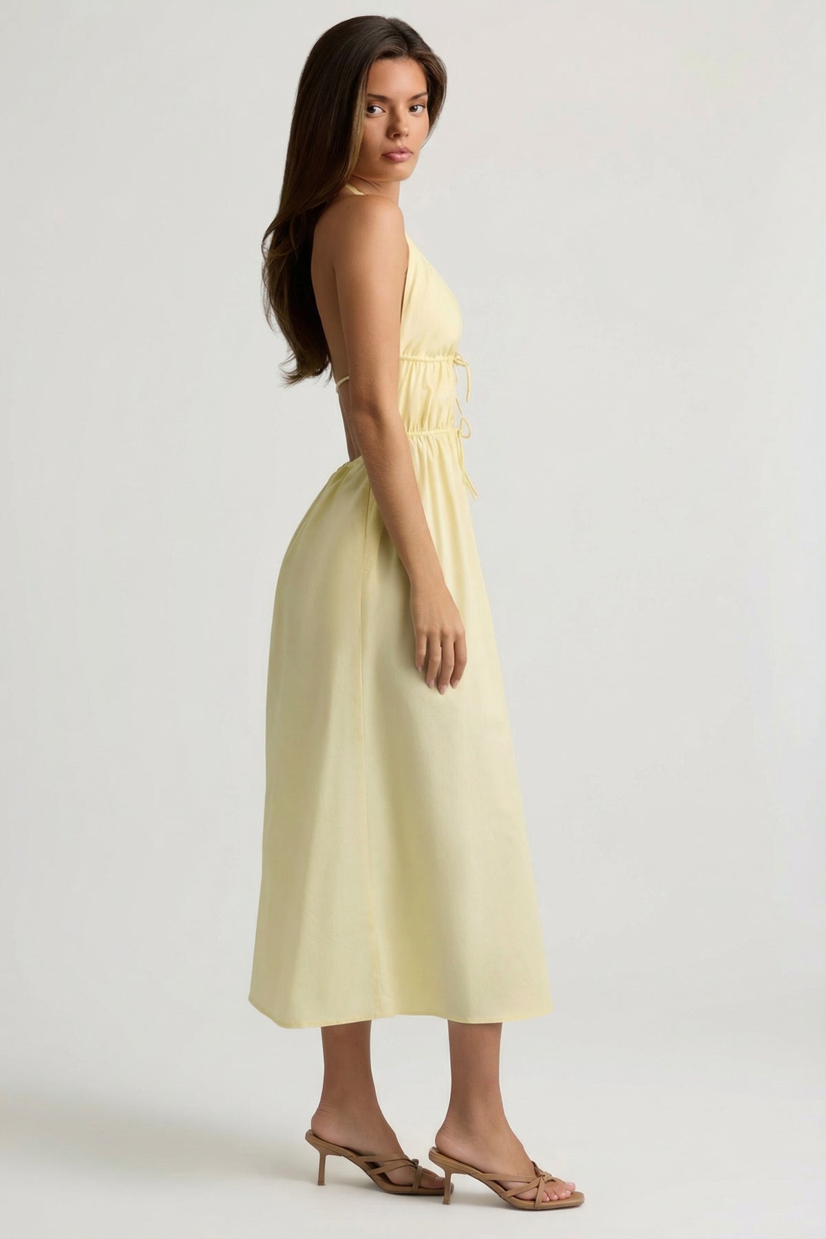 ⁣⁢Rückenfreies Midaxi-Kleid aus Baumwollpopeline in Zitronengelb⁤⁣