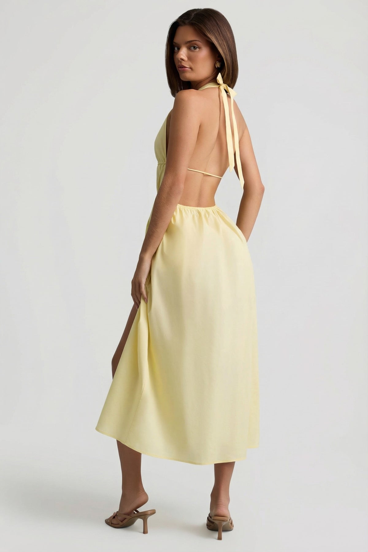 ⁣⁢Rückenfreies Midaxi-Kleid aus Baumwollpopeline in Zitronengelb⁤⁣