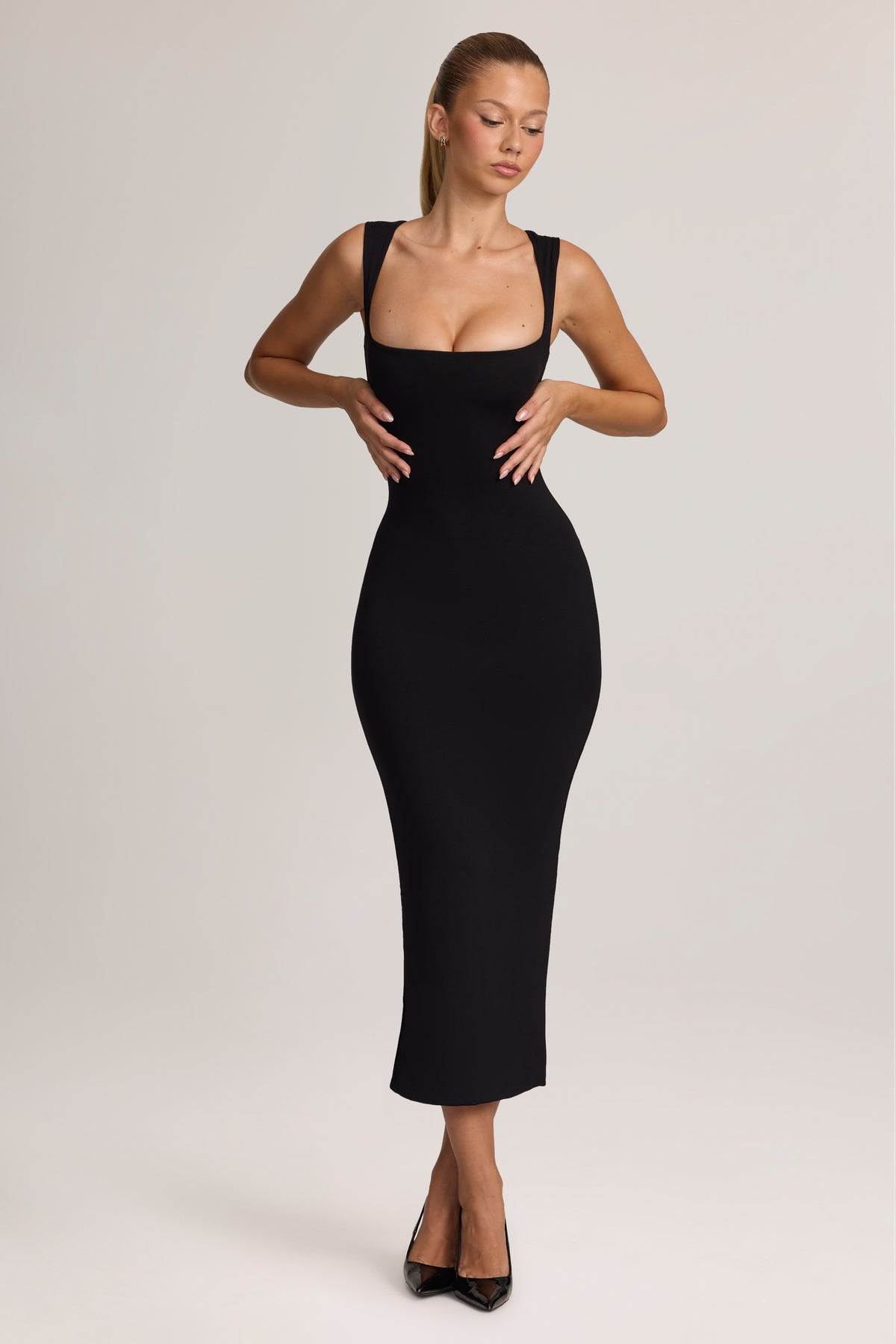 ⁣⁢Bodycon-Midikleid aus Modal in Schwarz⁤⁣ - 1
