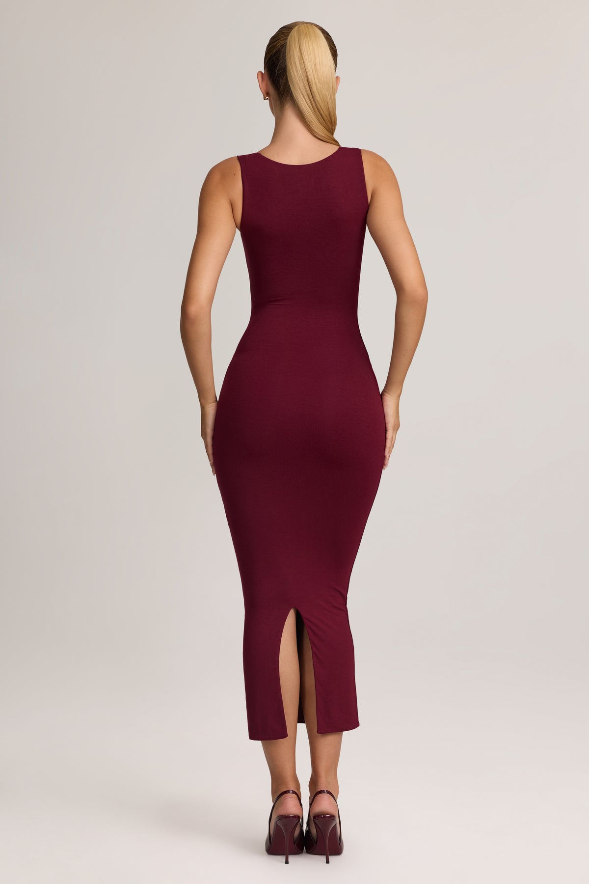 ⁣⁢Modal Bodycon Midikleid in Weinrot⁤⁣