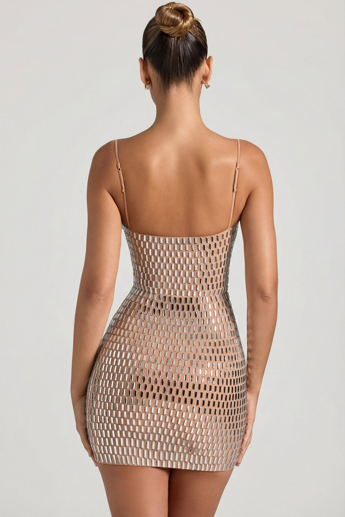 ⁣⁢Verziertes Cut-out-Minikleid in Honig⁤⁣