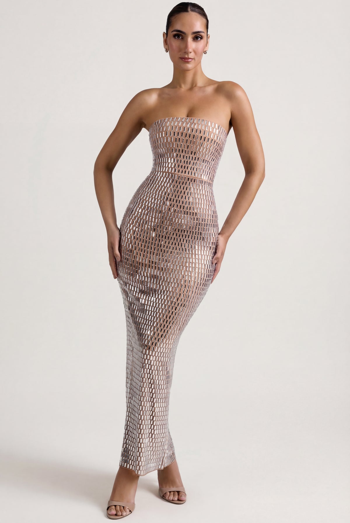 ⁣⁢Verziertes Bandeau-Maxikleid in Almond⁤⁣