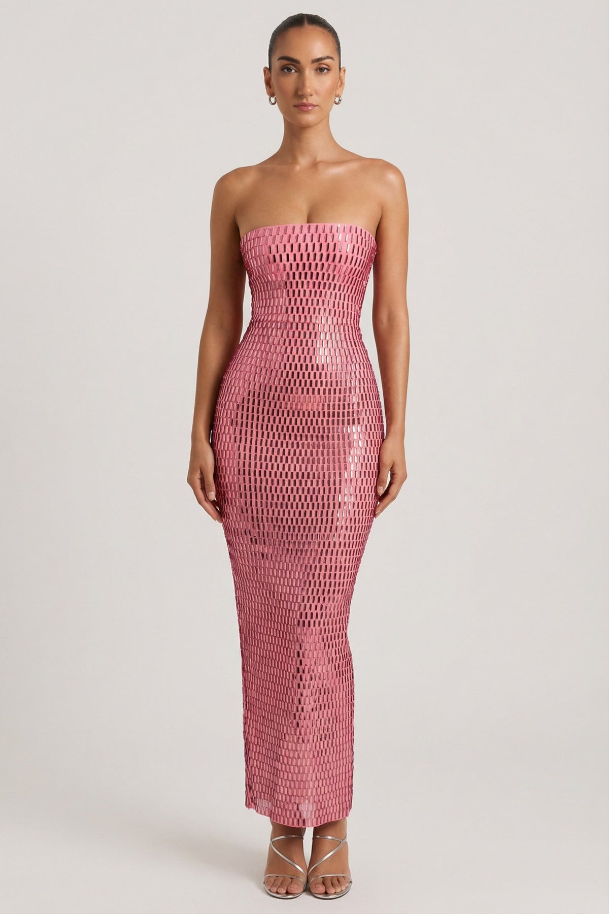 ⁣⁢Verziertes Neckholder-Maxikleid mit Cut-out in Watermelon⁤⁣