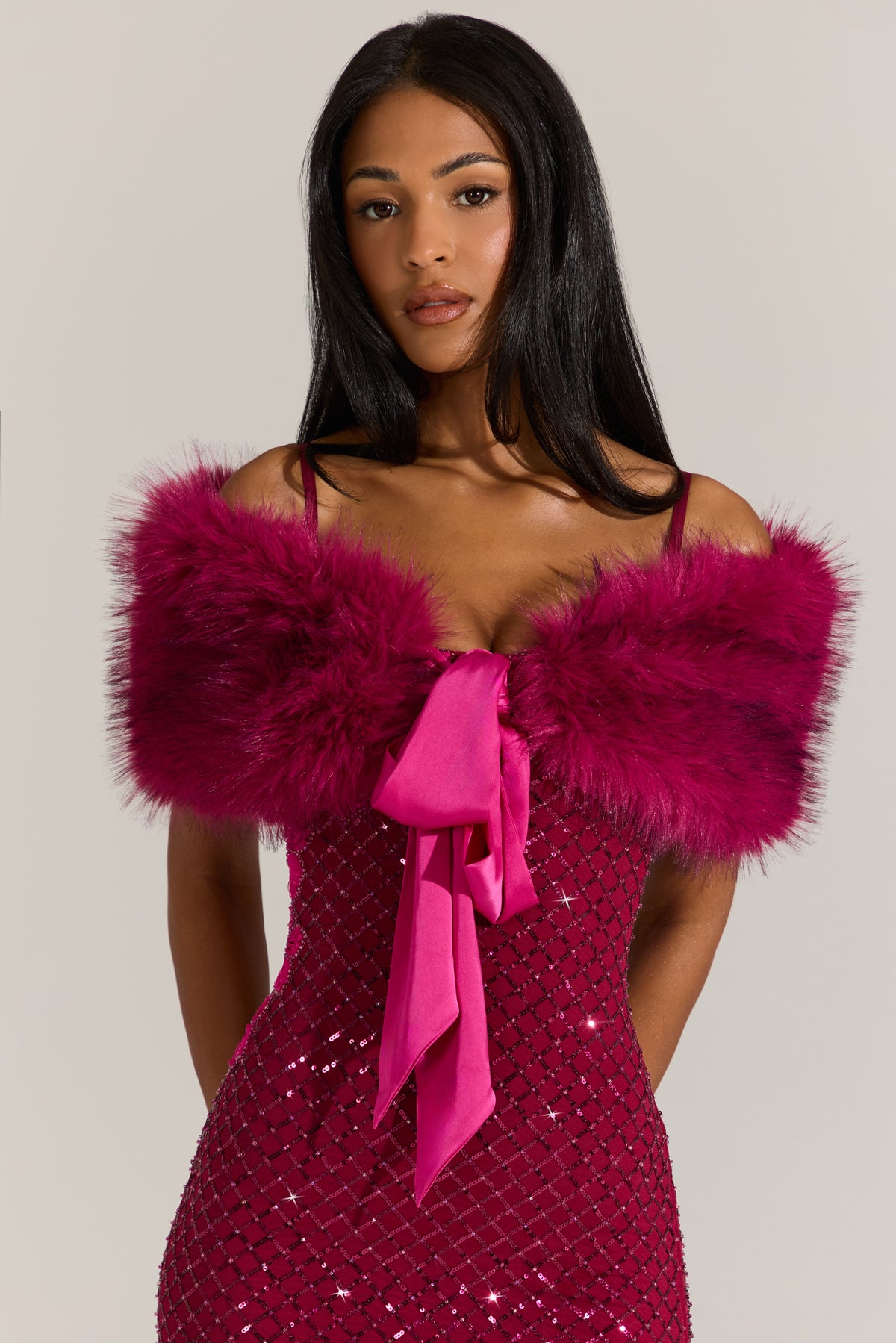⁣⁢Pelz-Stola mit Schleifenbindung in Fuchsia Pink⁤⁣