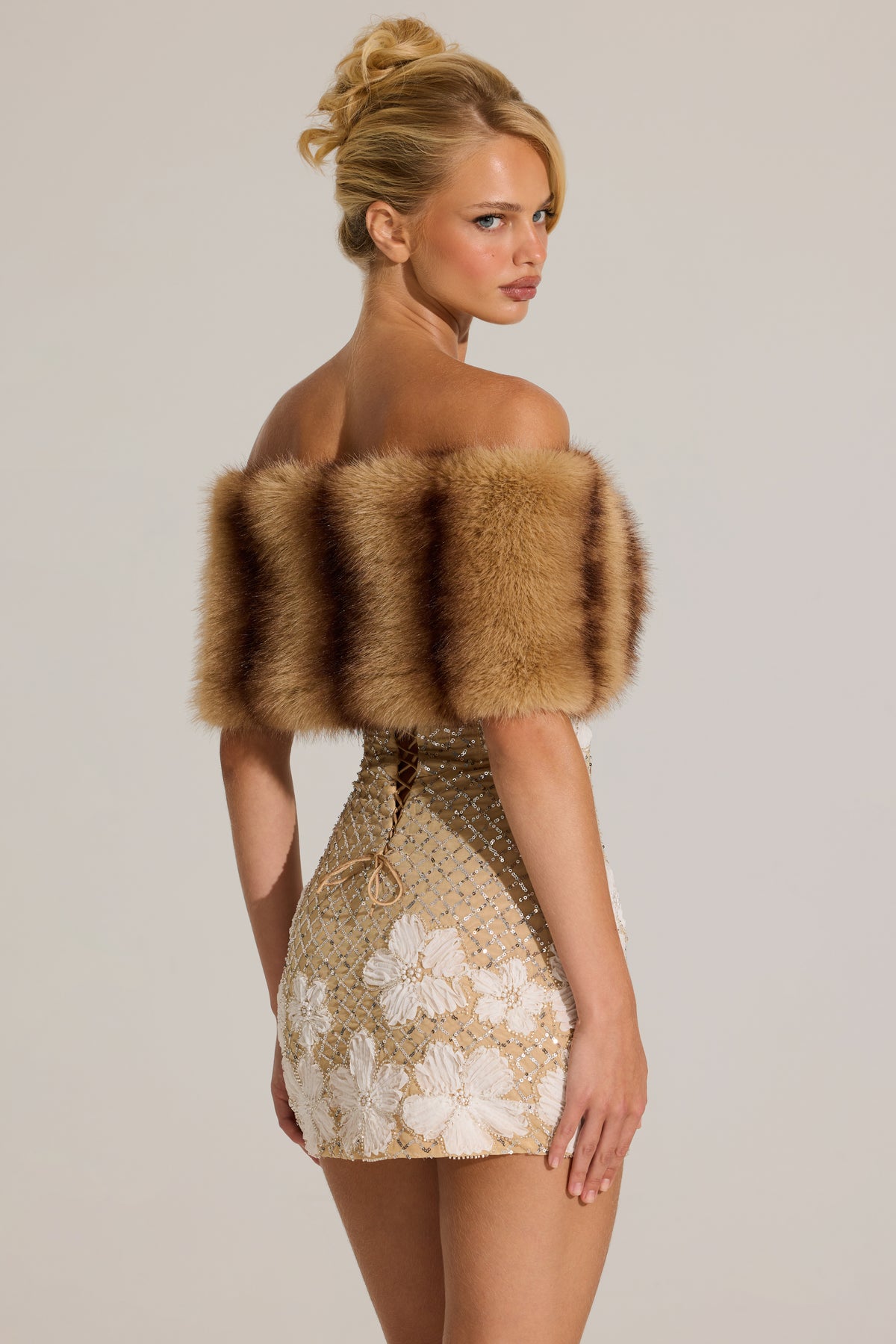 ⁣⁢Pelz-Schleifen-Stola in Mink⁤⁣ - 2