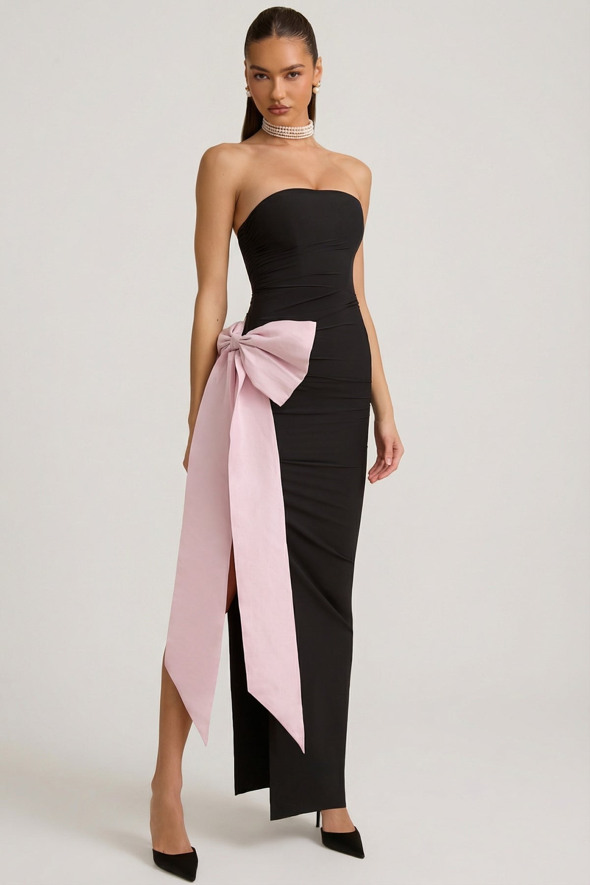 ⁣⁢Trägerloses Maxikleid mit Schleifen-Detail in Schwarz⁤⁣