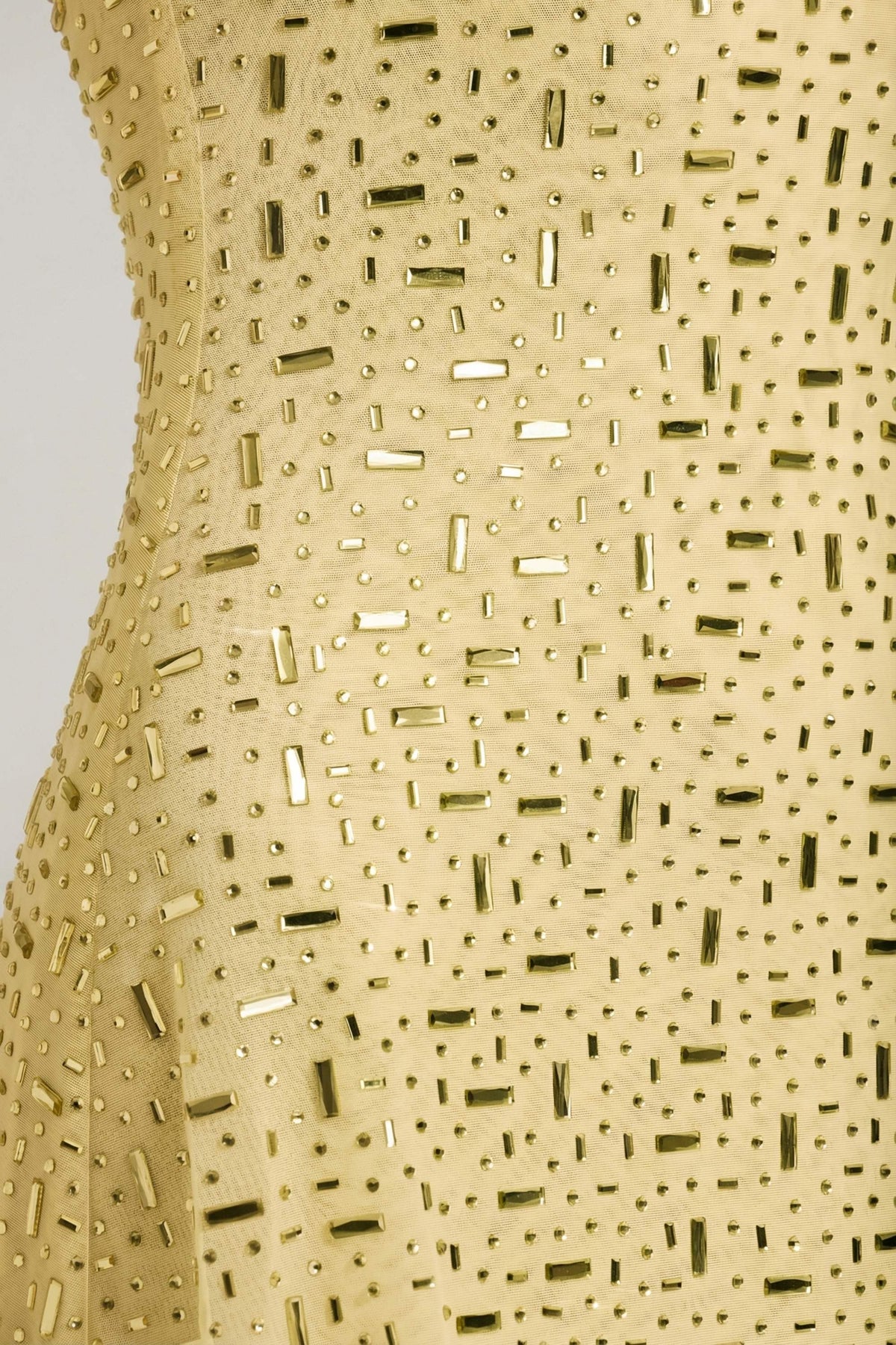 ⁣⁢Transparentes, verziertes Minikleid mit eckigem Ausschnitt in Gelb⁤⁣