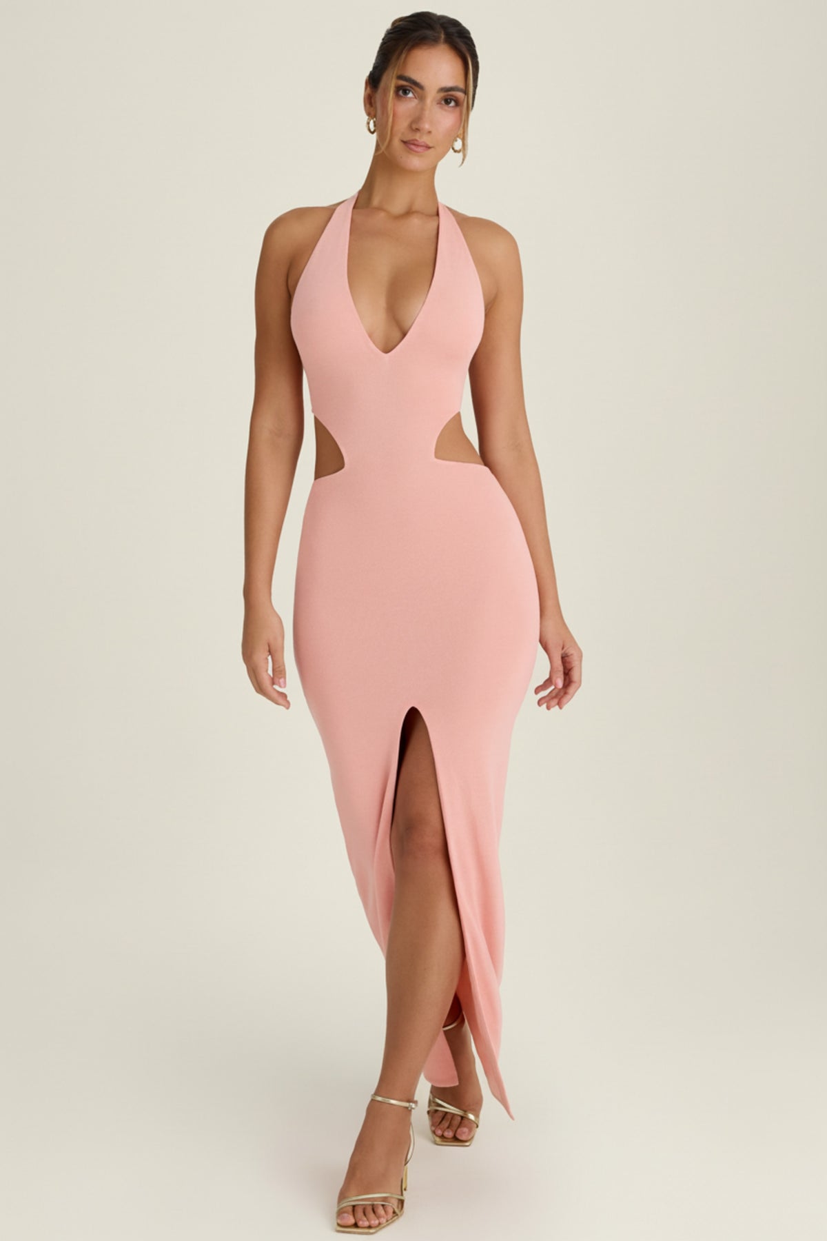 ⁣⁢Neckholder-Maxikleid mit Cut-out in Apricot⁤⁣