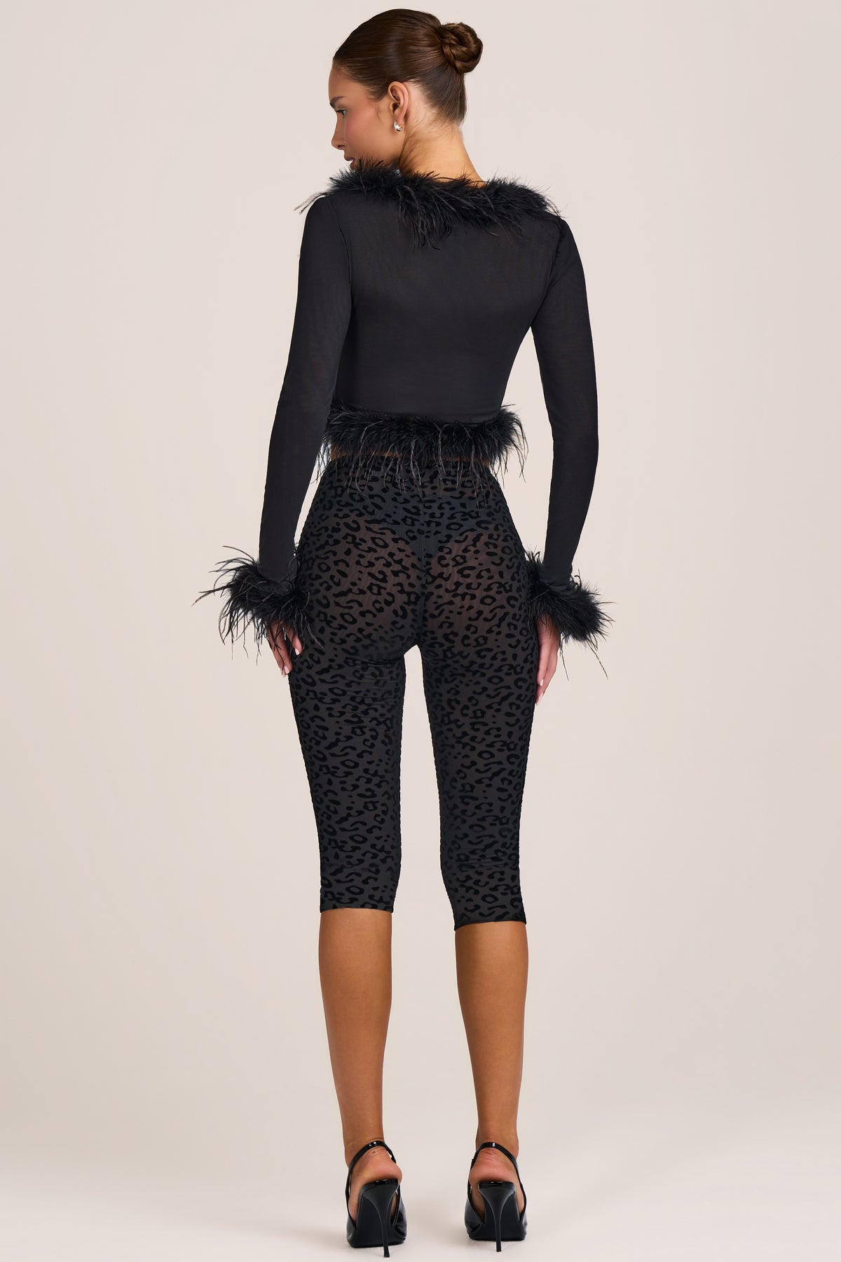 ⁣⁢Flock-Leopard-Mesh-Capri in Black⁤⁣ - 2