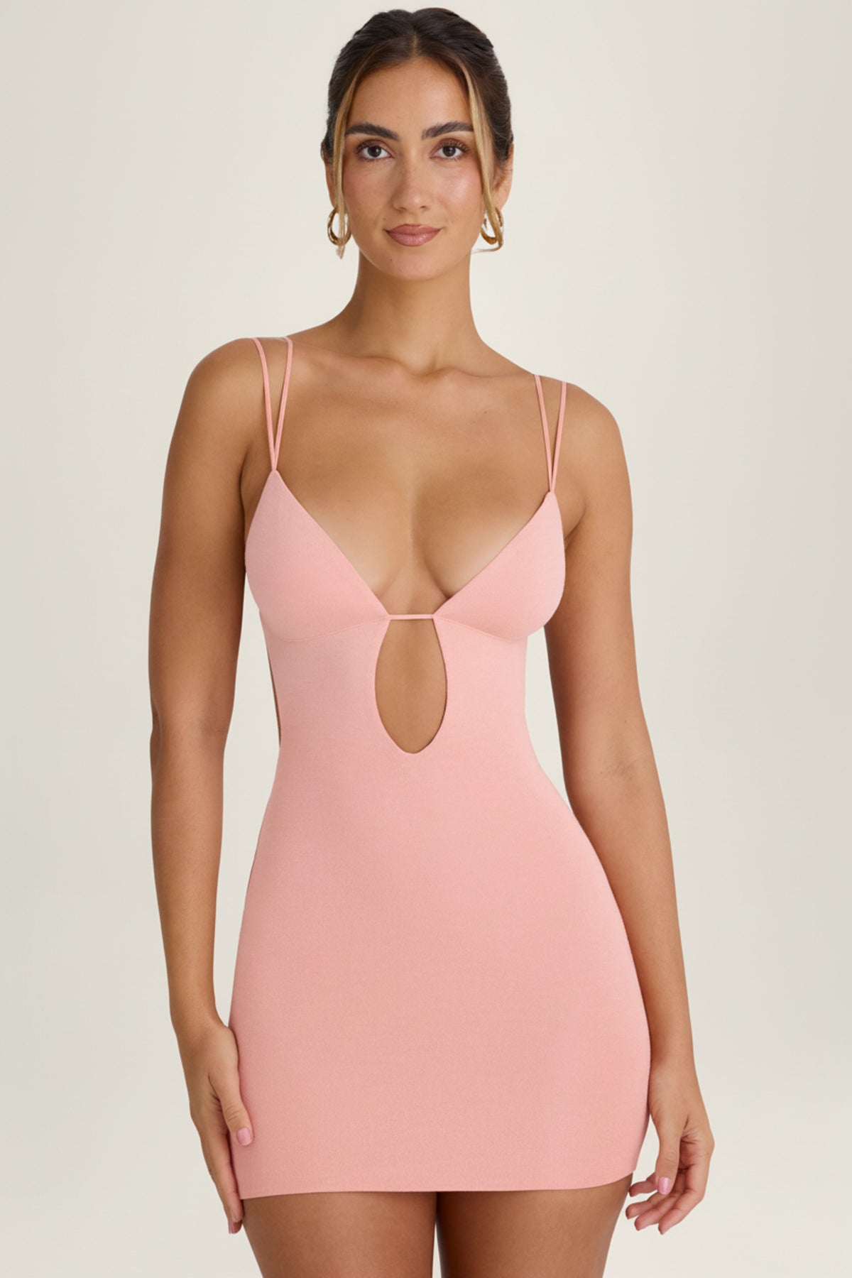 ⁣⁢Minikleid mit Cut-Out und offenem Rücken in Apricot Pink⁤⁣ - 1