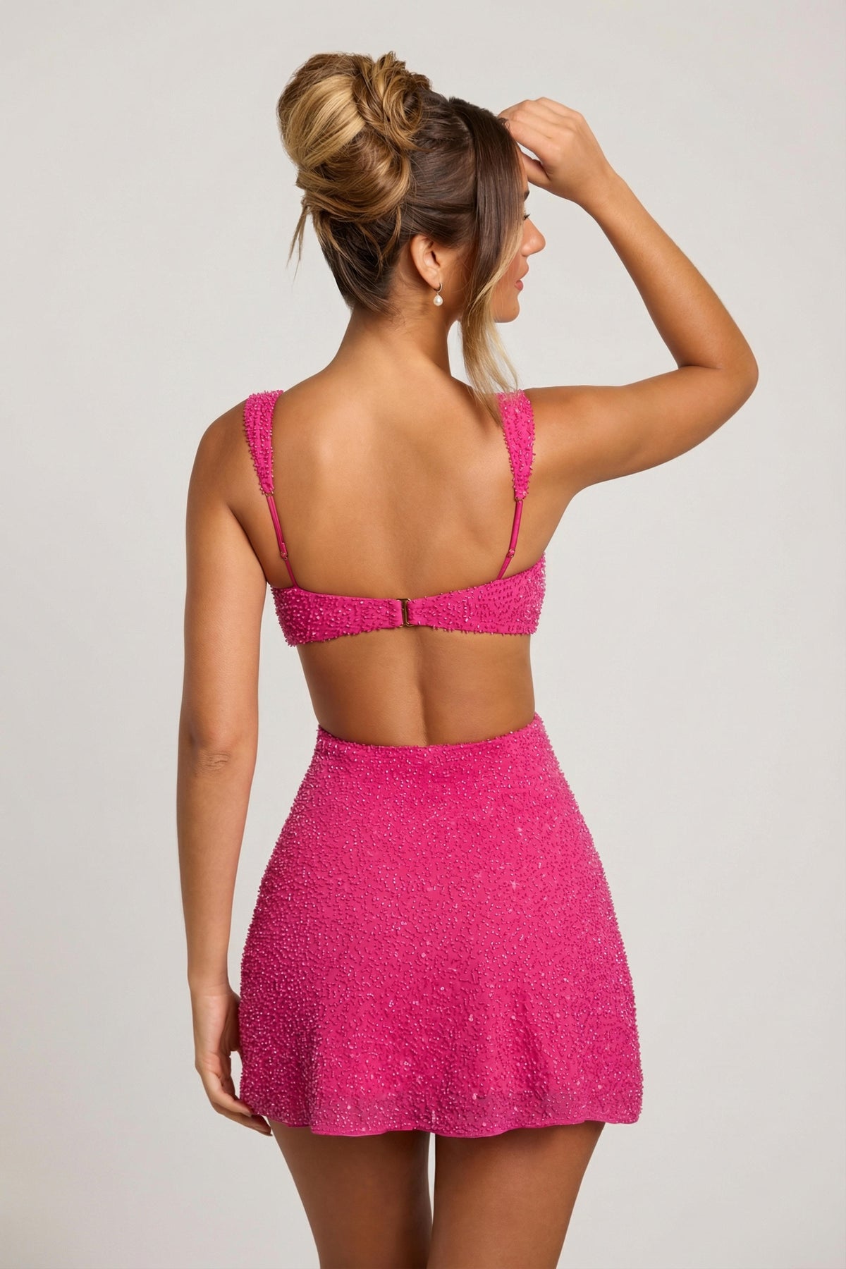 ⁣⁢Verziertes Cut-out-Minikleid in Fuchsia⁤⁣ - 2