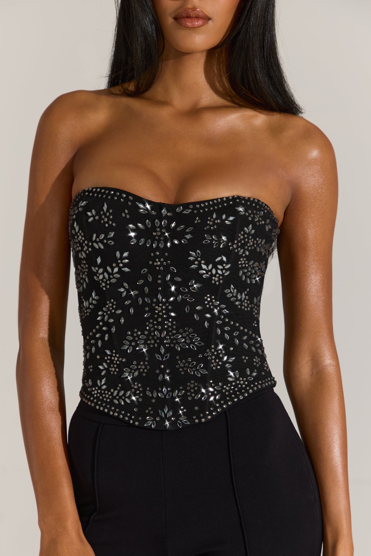 ⁣⁢Verziertes Korsett-Top in Schwarz⁤⁣