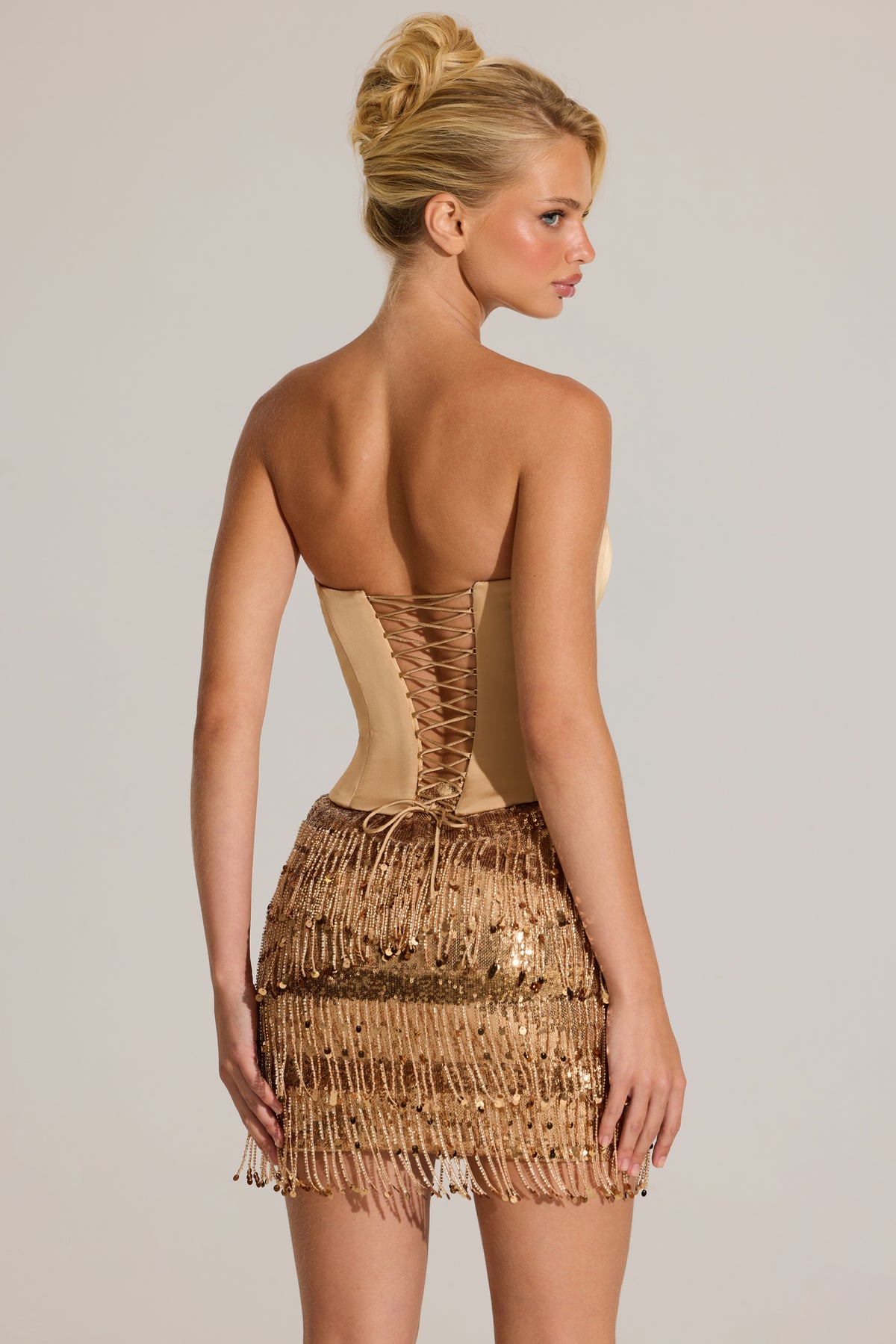 ⁣⁢Satin-Korsett-Minikleid mit Fransen in Gold⁤⁣ - 2