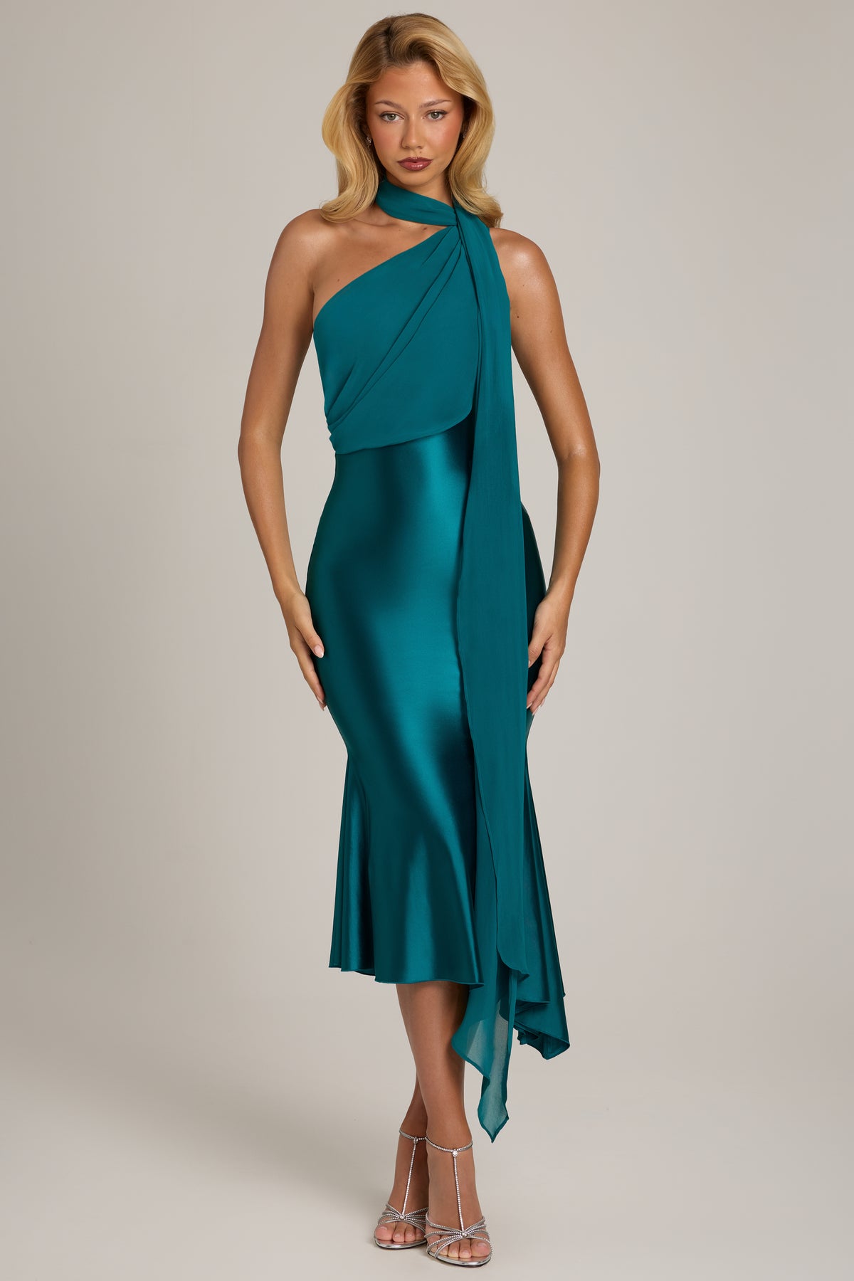 ⁣⁢Midaxikleid mit Schal-Detail in Petrol⁤⁣