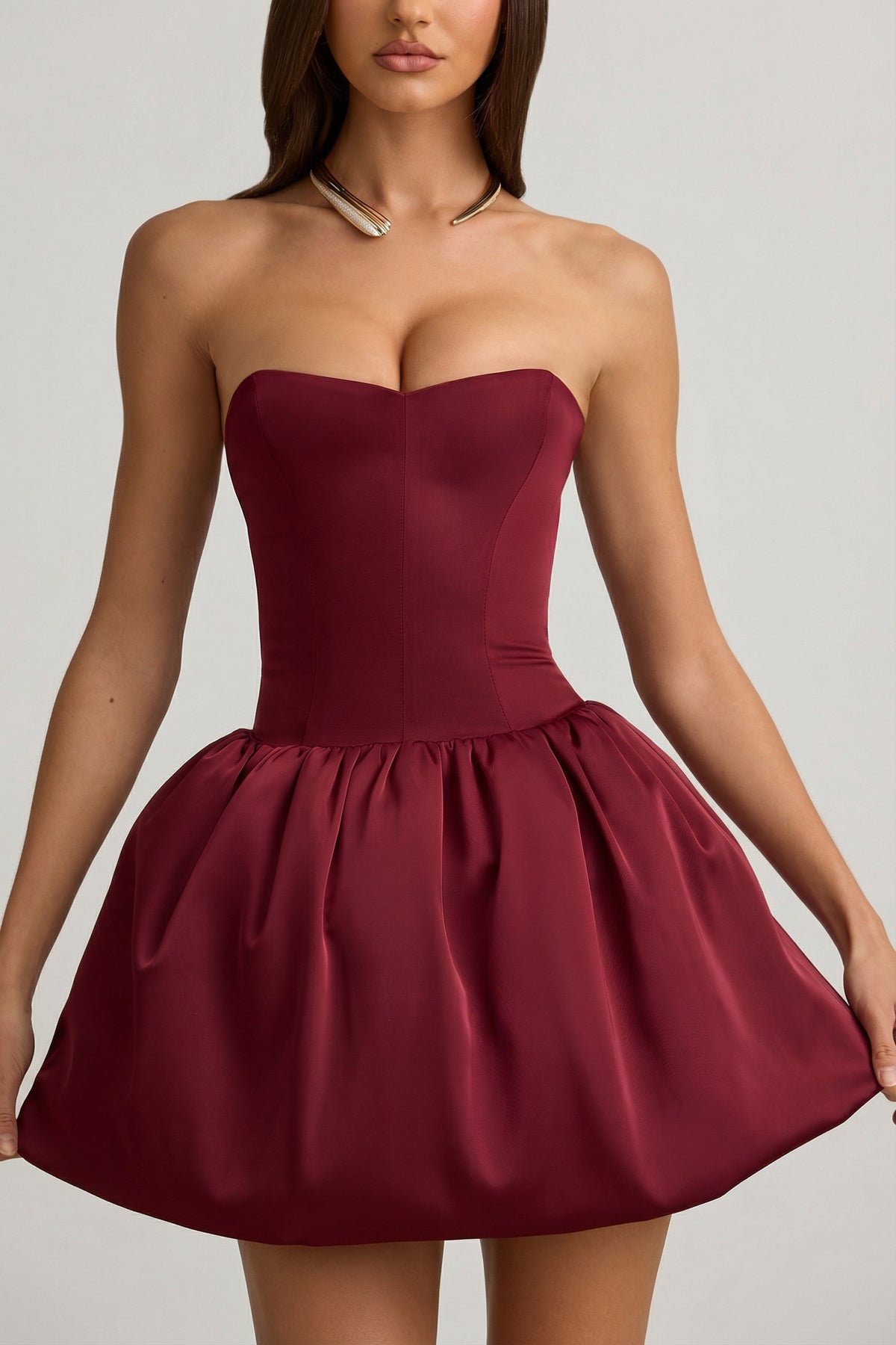 ⁣⁢Midaxi-Kleid mit Schleifen-Detail und Ballon-Saum, umwandelbar in Weinrot⁤⁣