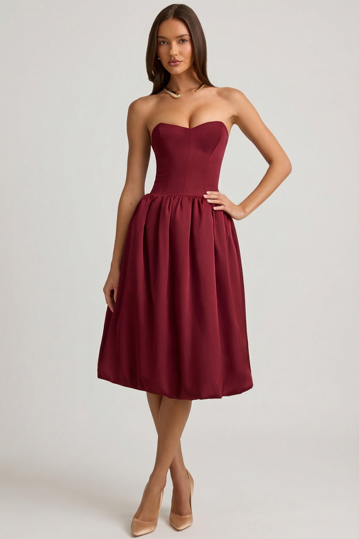 ⁣⁢Midaxi-Kleid mit Schleifen-Detail und Ballon-Saum, umwandelbar in Weinrot⁤⁣