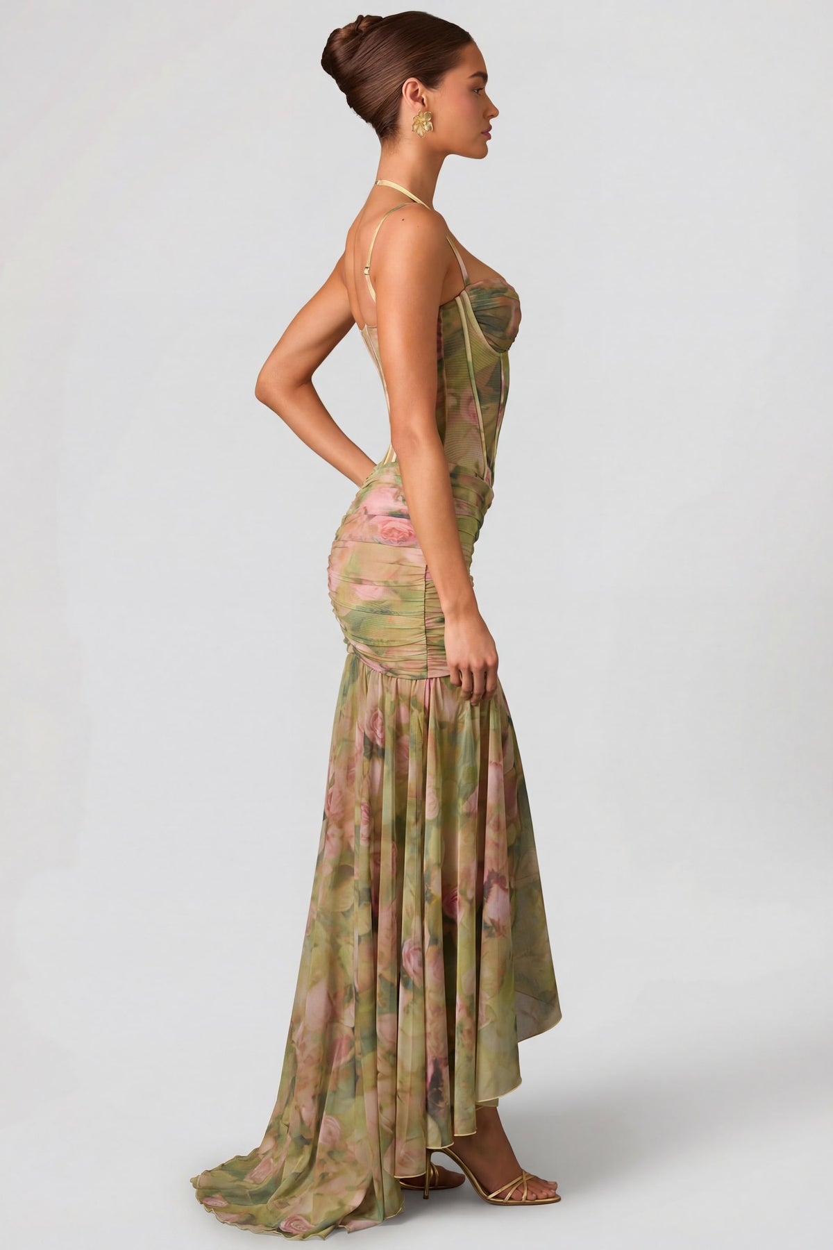 ⁣⁢Gerüschtes asymmetrisches Korsett-Abendkleid im floralen Mehrfarben-Print⁤⁣