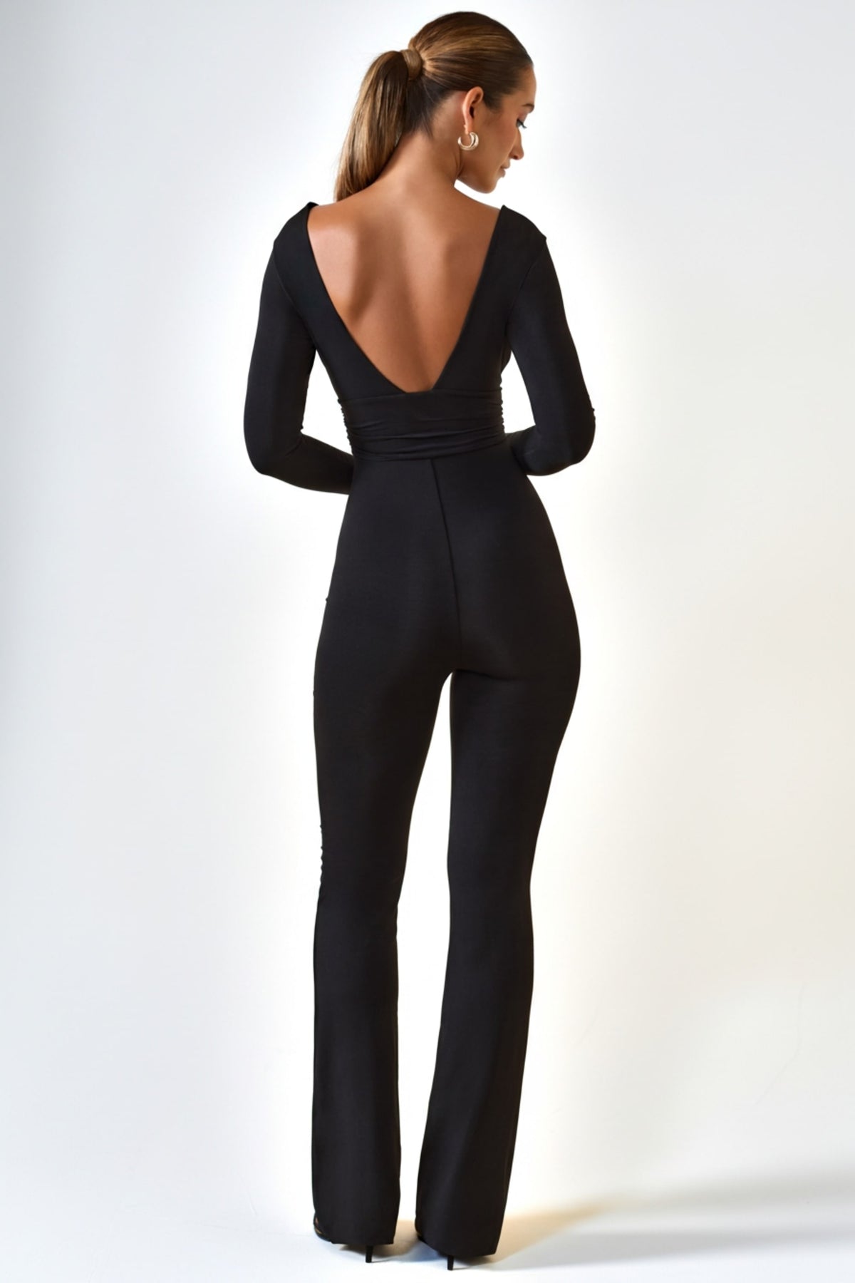 ⁣⁢Modal geraffter Jumpsuit mit Schlagbein in Black⁤⁣ - 2