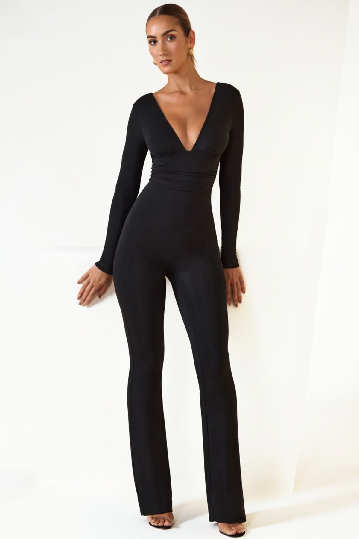 ⁣⁢Modal geraffter Jumpsuit mit Schlagbein in Black⁤⁣ - 1
