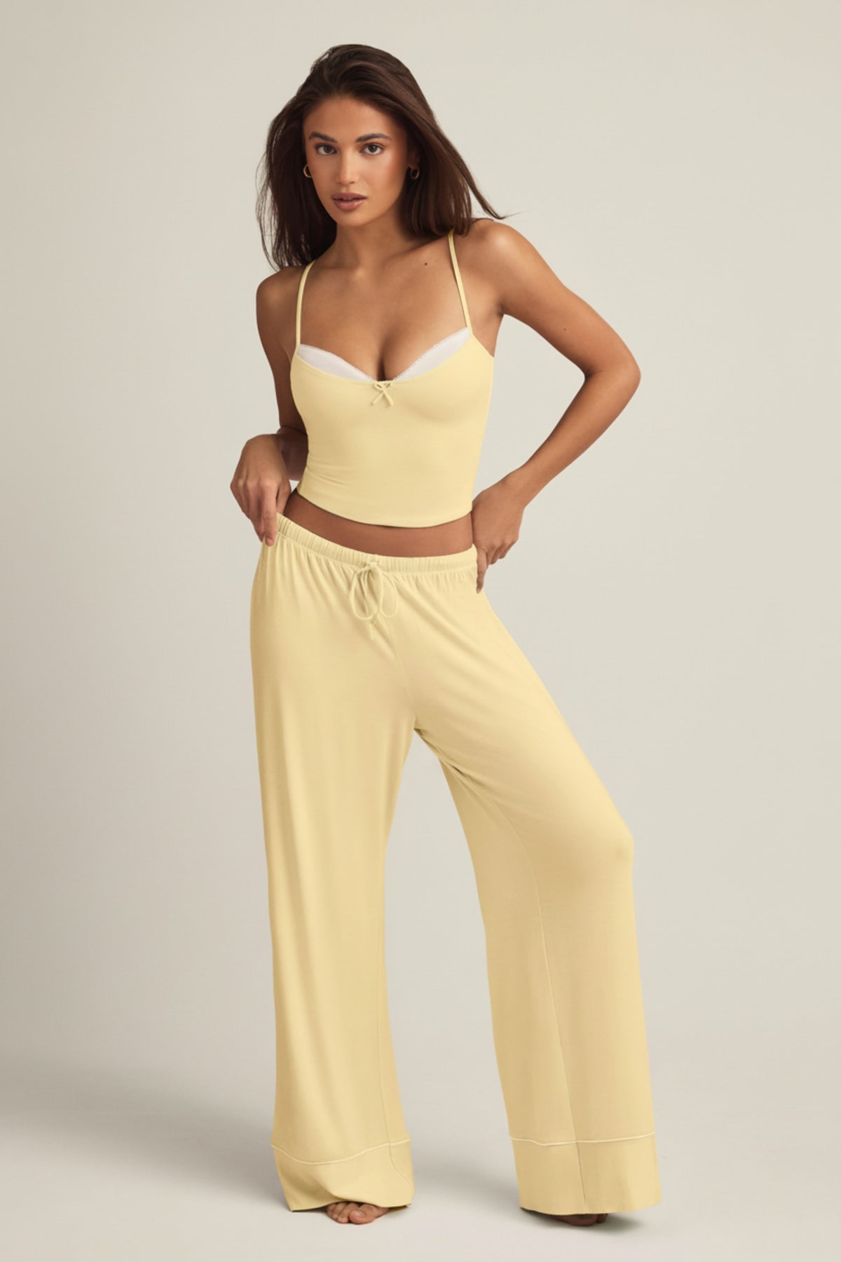 ⁣⁢Mid-Waist-Modal-Pyjamahose in Pastellgelb⁤⁣