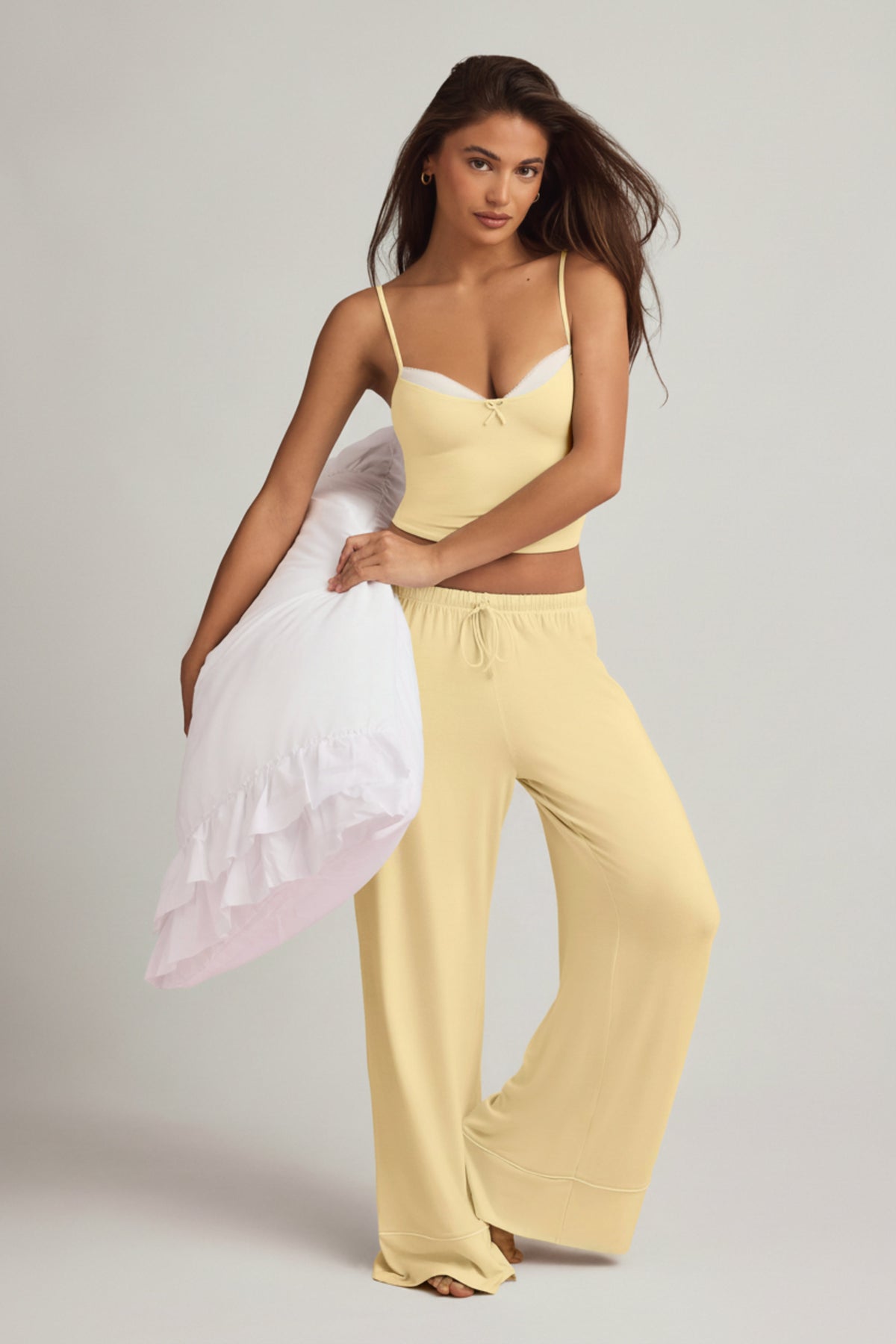 ⁣⁢Mid-Waist-Modal-Pyjamahose in Pastellgelb⁤⁣