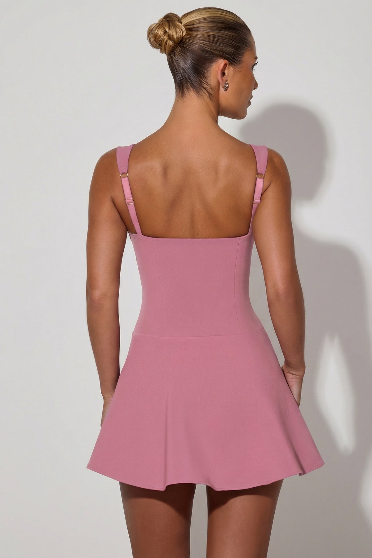 ⁣⁢A-Linien-Minikleid mit Schleifen-Detail in Staubrosa⁤⁣