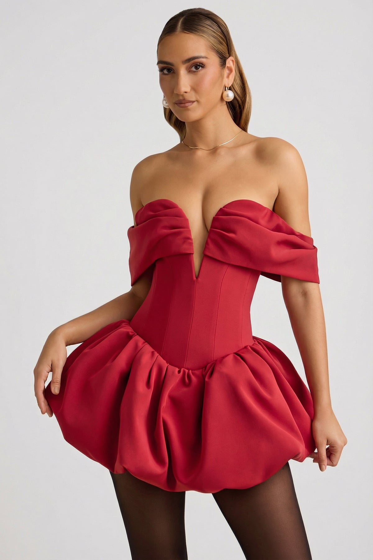 ⁣⁢Mehrlagiges Off-Shoulder-Korsett-Minikleid mit Ballonsaum in Rot⁤⁣