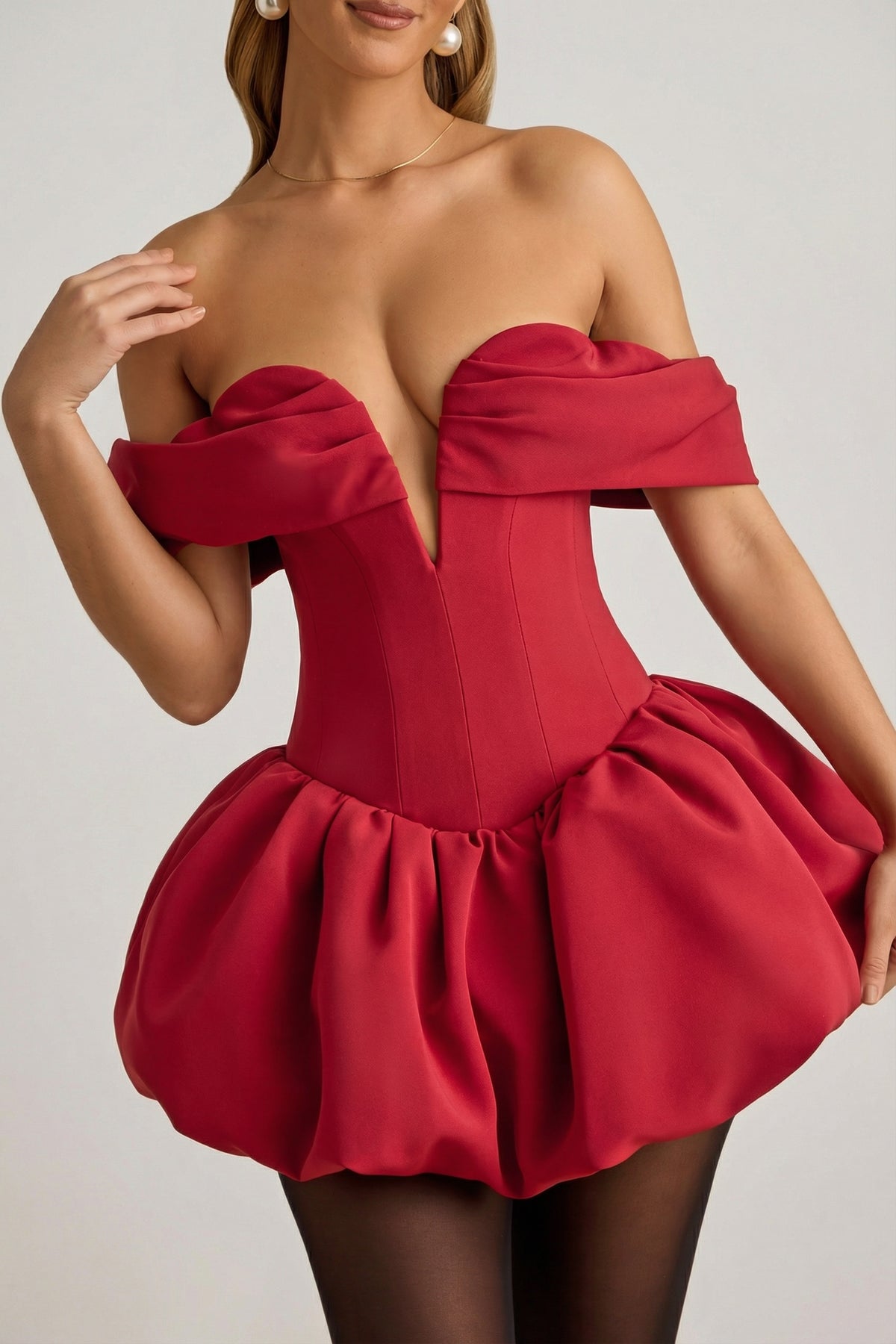 ⁣⁢Mehrlagiges Off-Shoulder-Korsett-Minikleid mit Ballonsaum in Rot⁤⁣