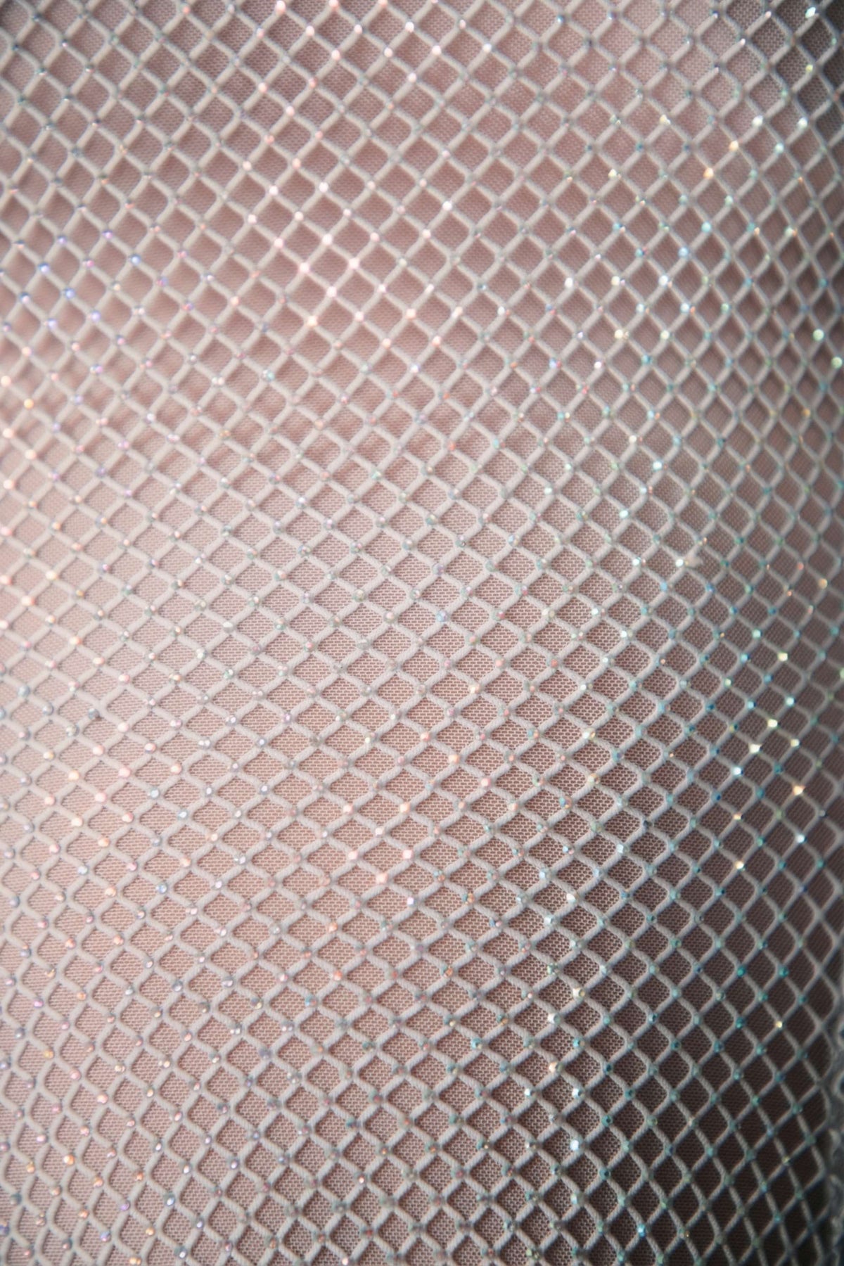 ⁣⁢Verziertes Minikleid mit Schnürung am Rücken in Silber⁤⁣