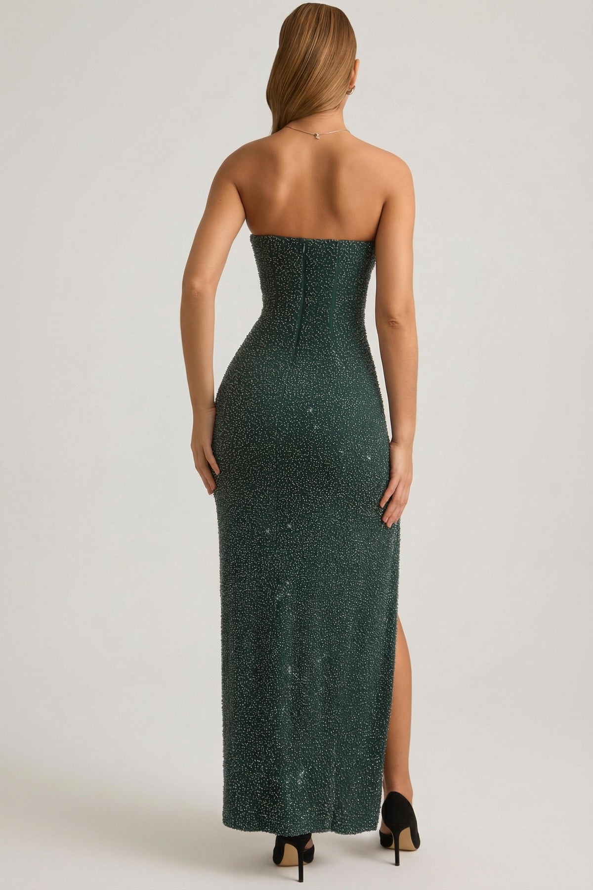 ⁣⁢Maxikleid mit Pailletten, trägerlosem Ausschnitt und Wasserfallausschnitt in Smaragdgrün⁤⁣