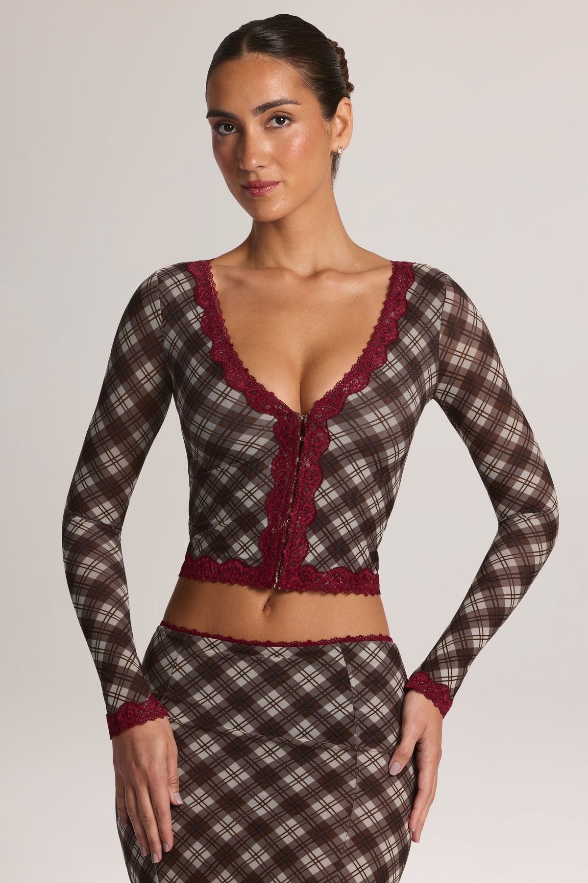 ⁣⁢Gekürzter Cardigan mit Spitzenbesatz im Diagonal-Karomuster⁤⁣ - 1