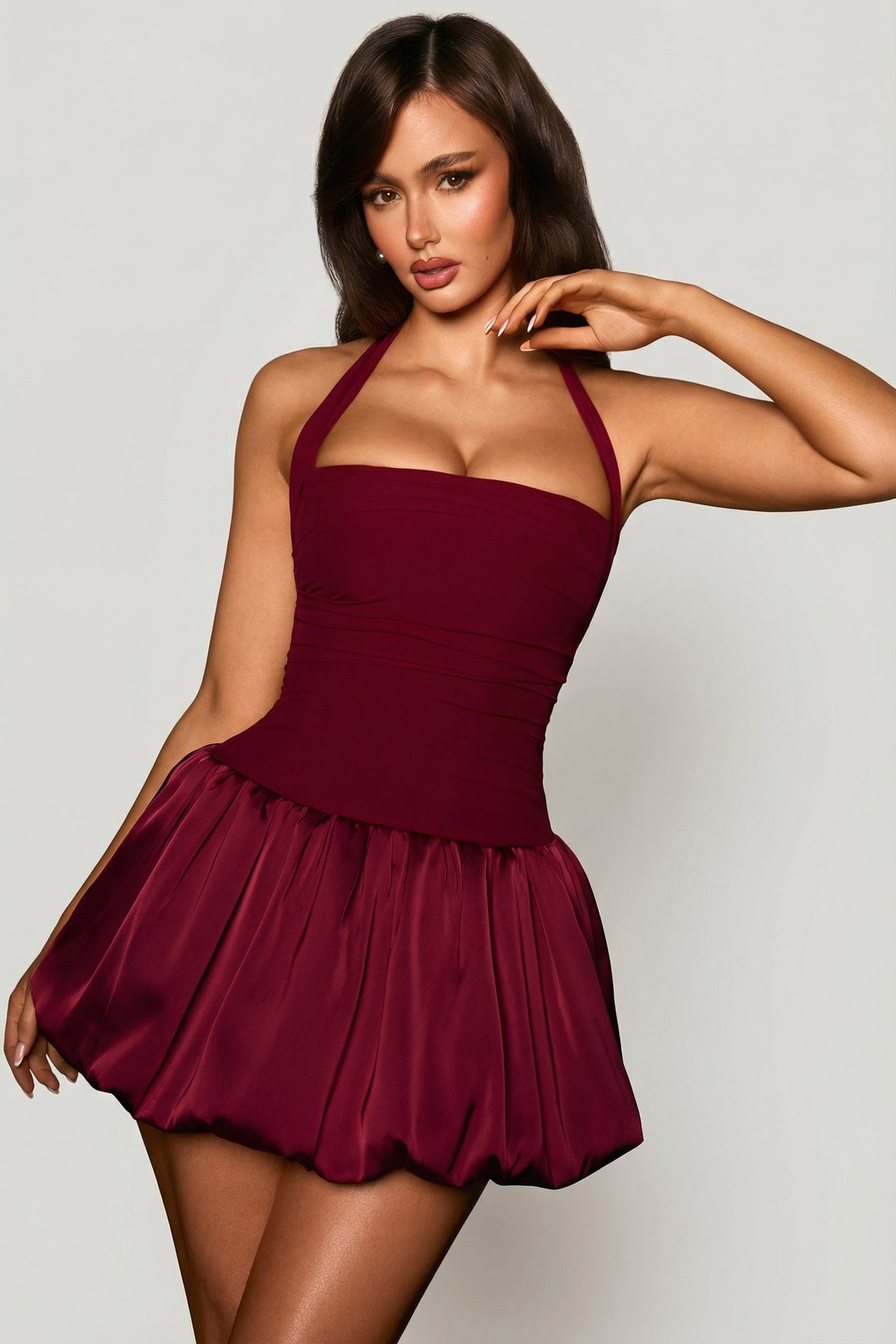 ⁣⁢Neckholder-Korsett-Minikleid mit Ballonsaum und Schnürung in Beerenrot⁤⁣