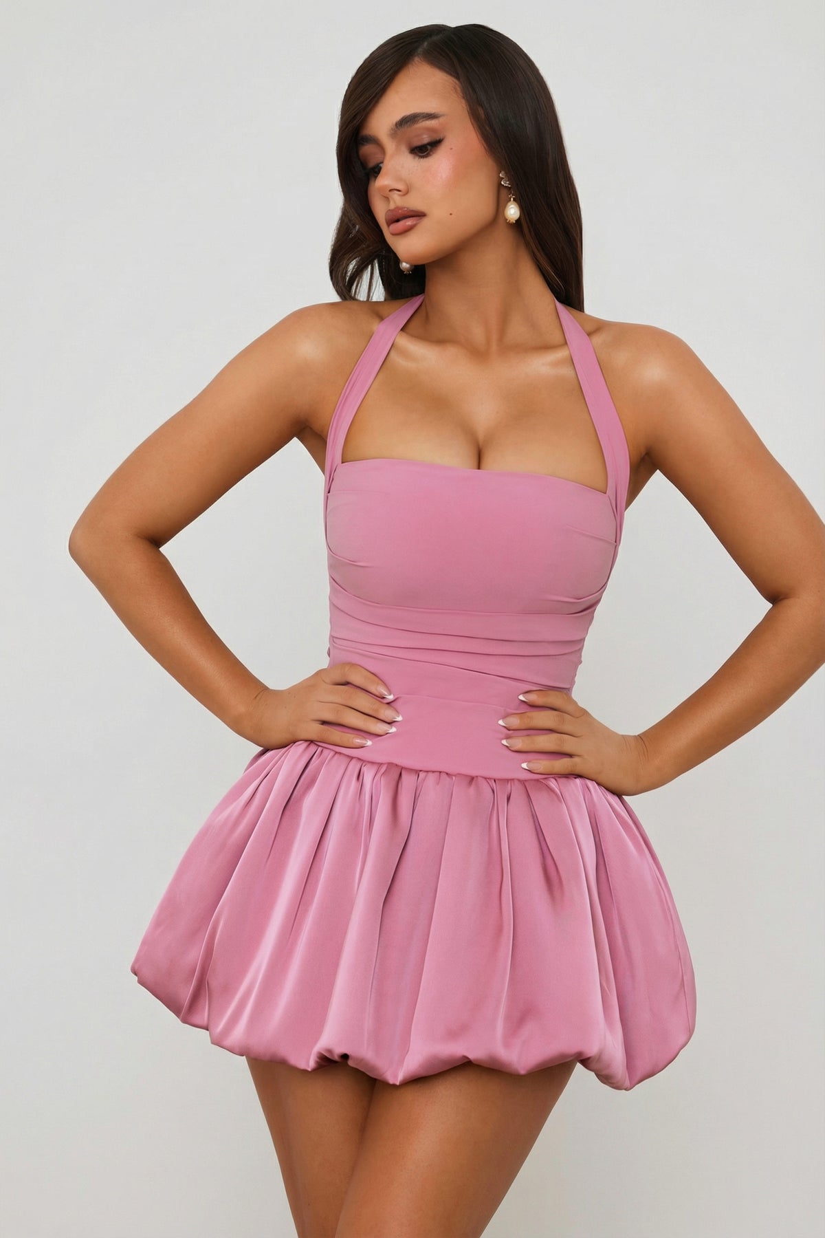 ⁣⁢Halterneck-Korsett-Minikleid mit Schnürung und Ballon-Saum in Mauve⁤⁣