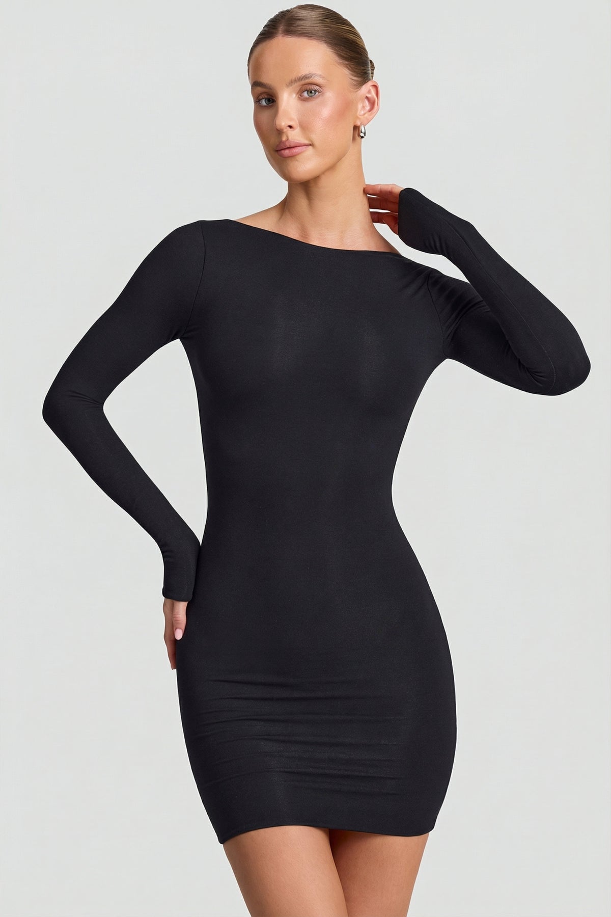 ⁣⁢Rückenfreies Modal-Bodycon-Minikleid in Schwarz⁤⁣