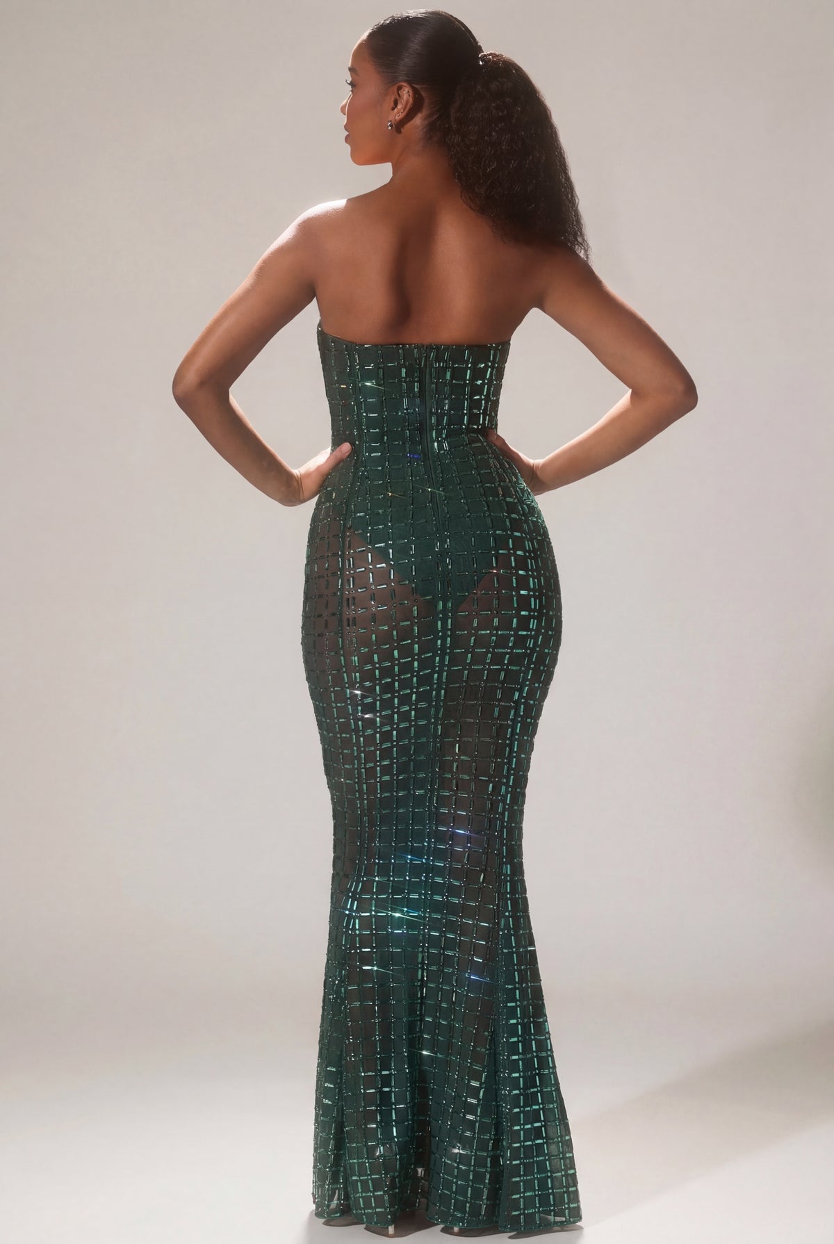 ⁣⁢Verziertes trägerloses Abendkleid in Smaragdgrün⁤⁣
