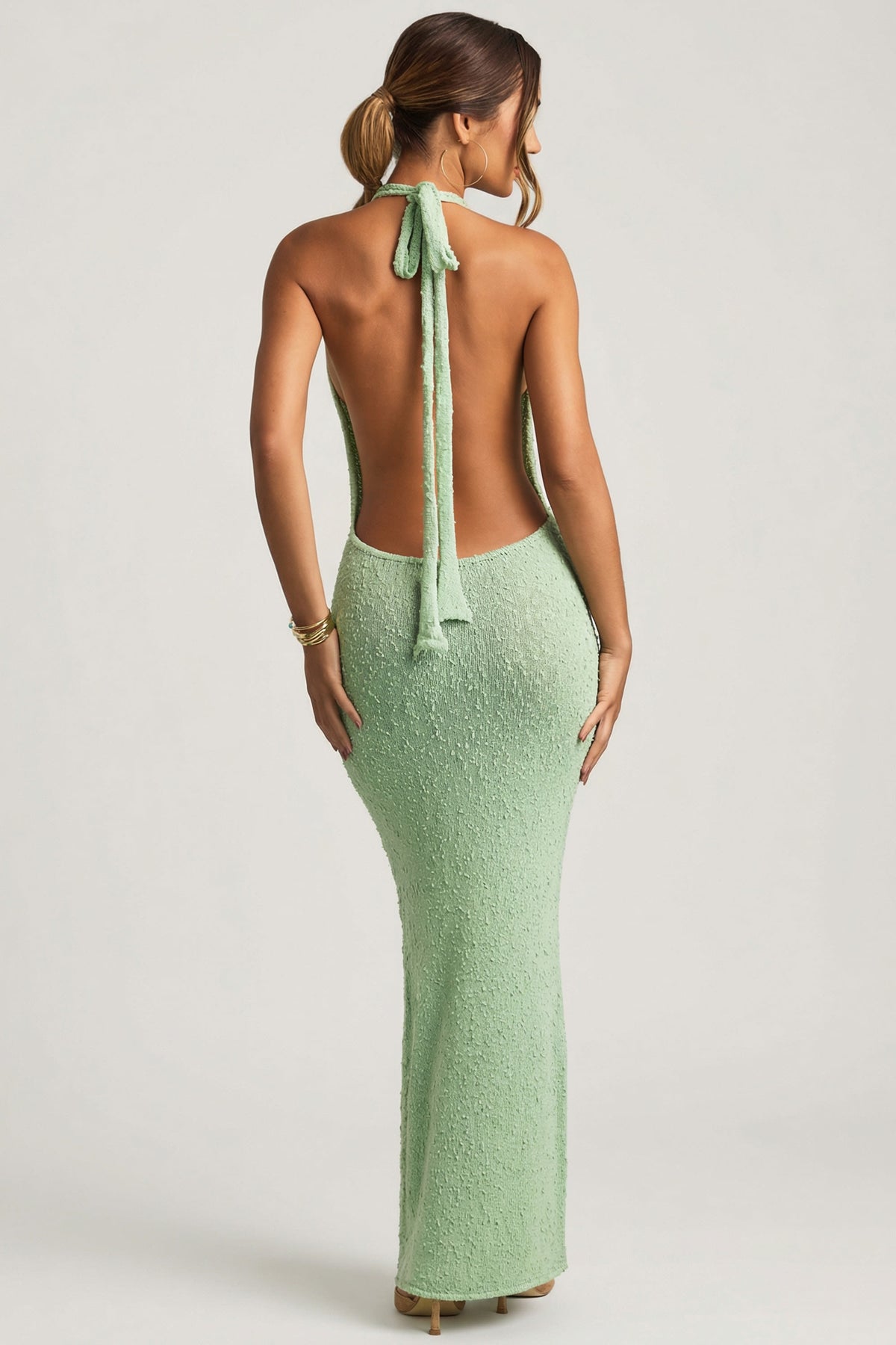⁣⁢Bouclé-Neckholder-Maxikleid in Mint⁤⁣